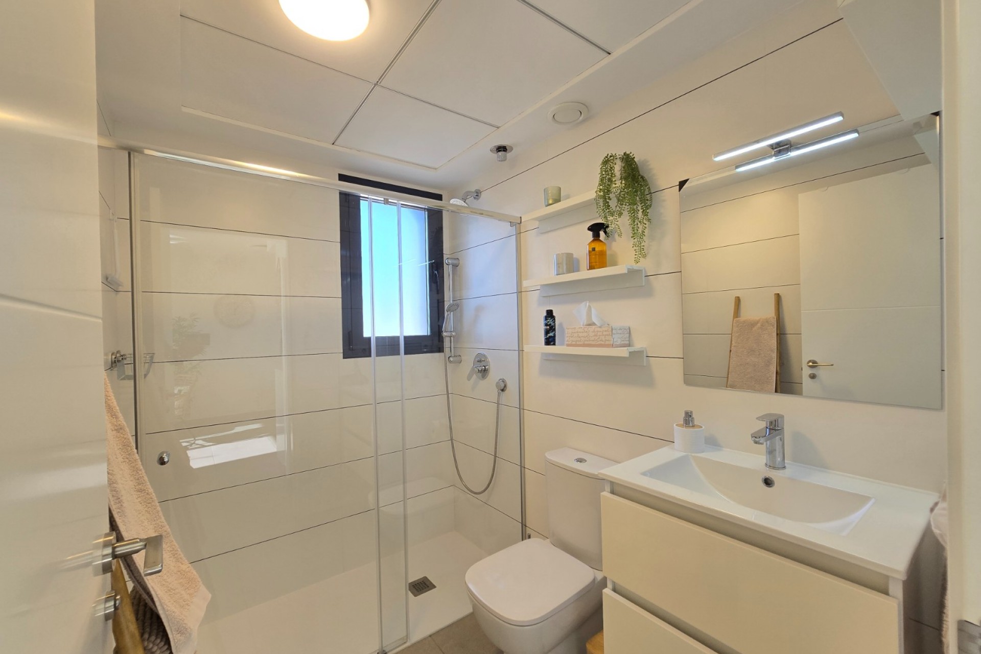 Herverkoop - Apartment / Flat * -
Orihuela Costa * - Villamartín *