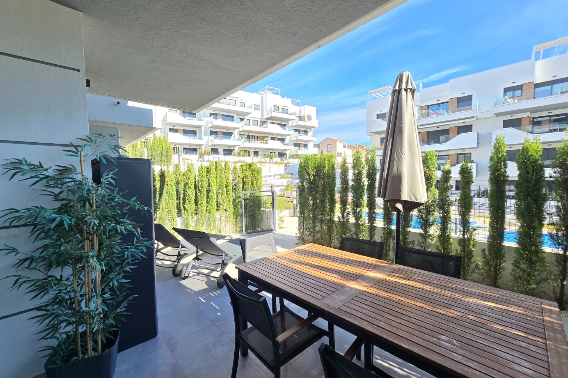 Herverkoop - Apartment / Flat * -
Orihuela Costa * - Villamartín *