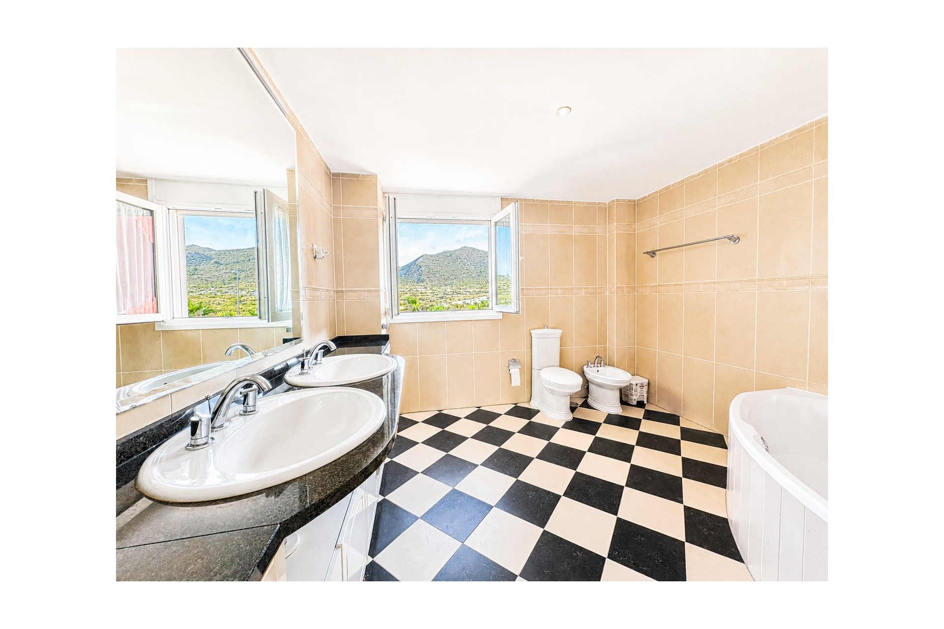 Herverkoop - Appartement -
Altaona Golf and Country Village - Altaona Golf - Country Village