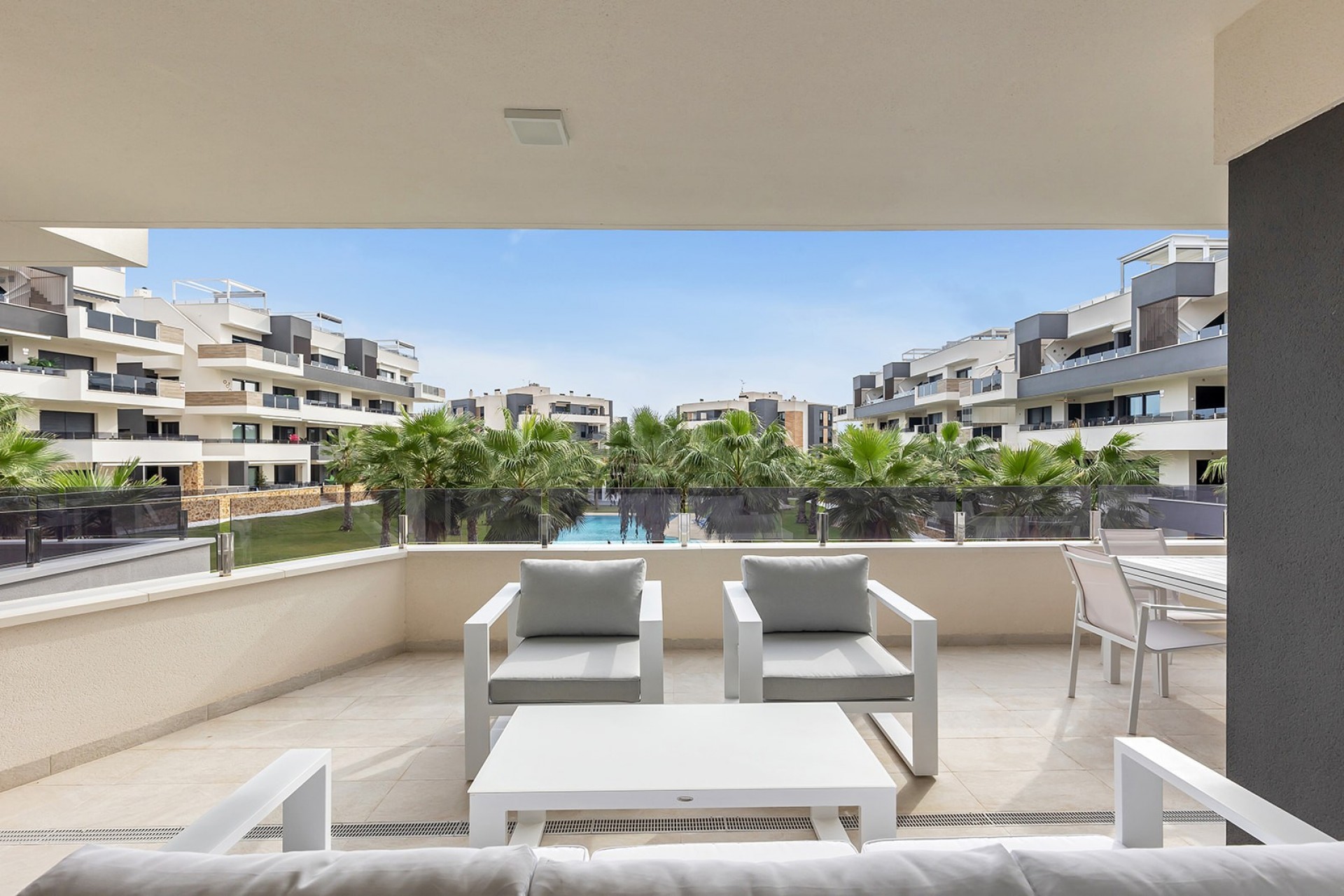 Herverkoop - Appartement / flat -
Orihuela Costa - Orihuela