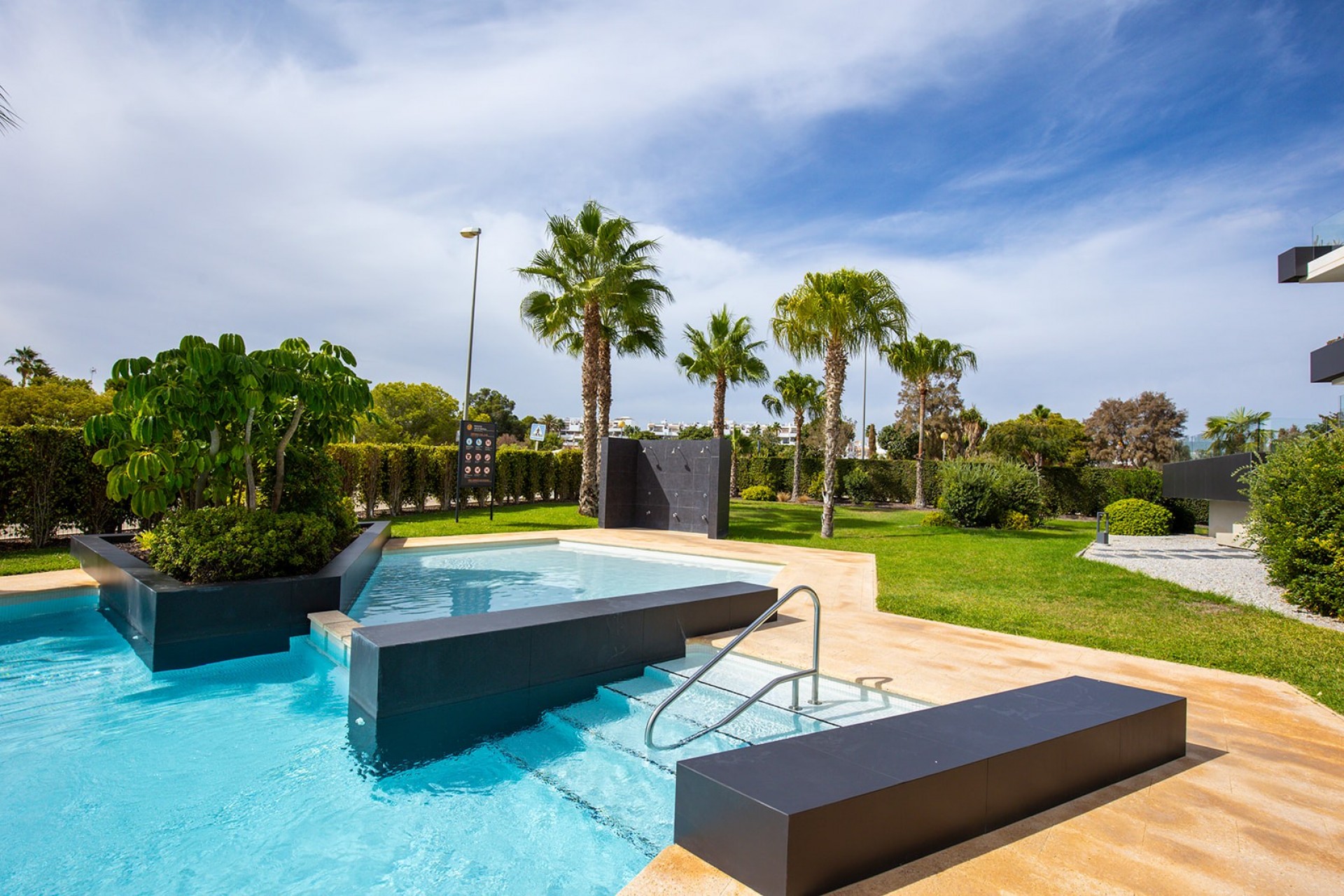 Herverkoop - Appartement / flat -
Orihuela Costa