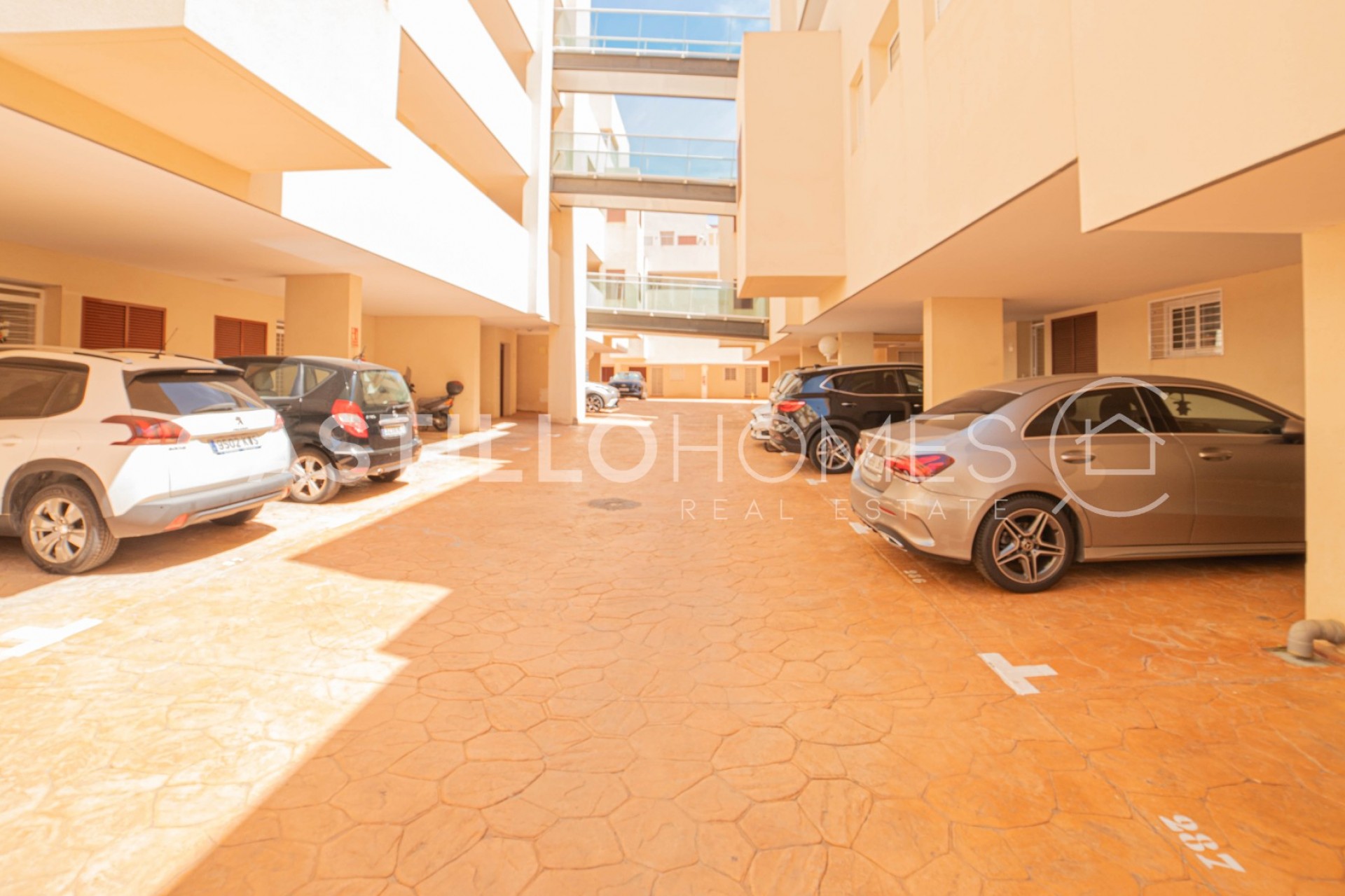 Herverkoop - Appartement -
Orihuela Costa - Playa Flamenca