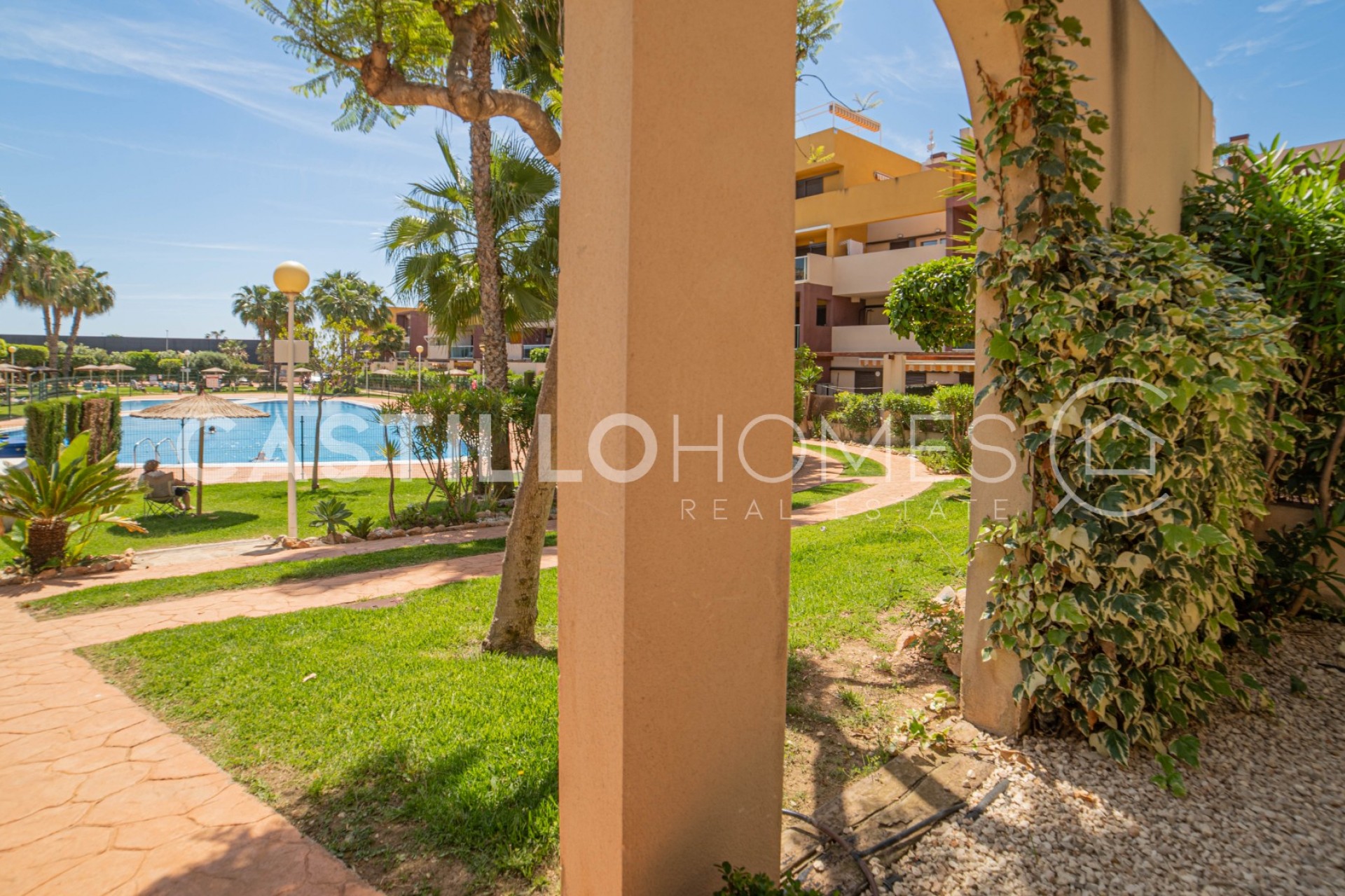 Herverkoop - Appartement -
Orihuela Costa - Playa Flamenca