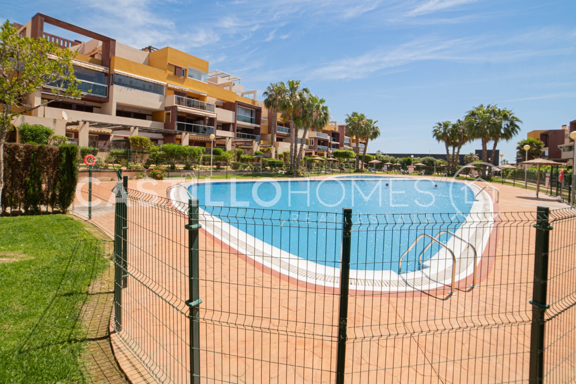 Herverkoop - Appartement -
Orihuela Costa - Playa Flamenca