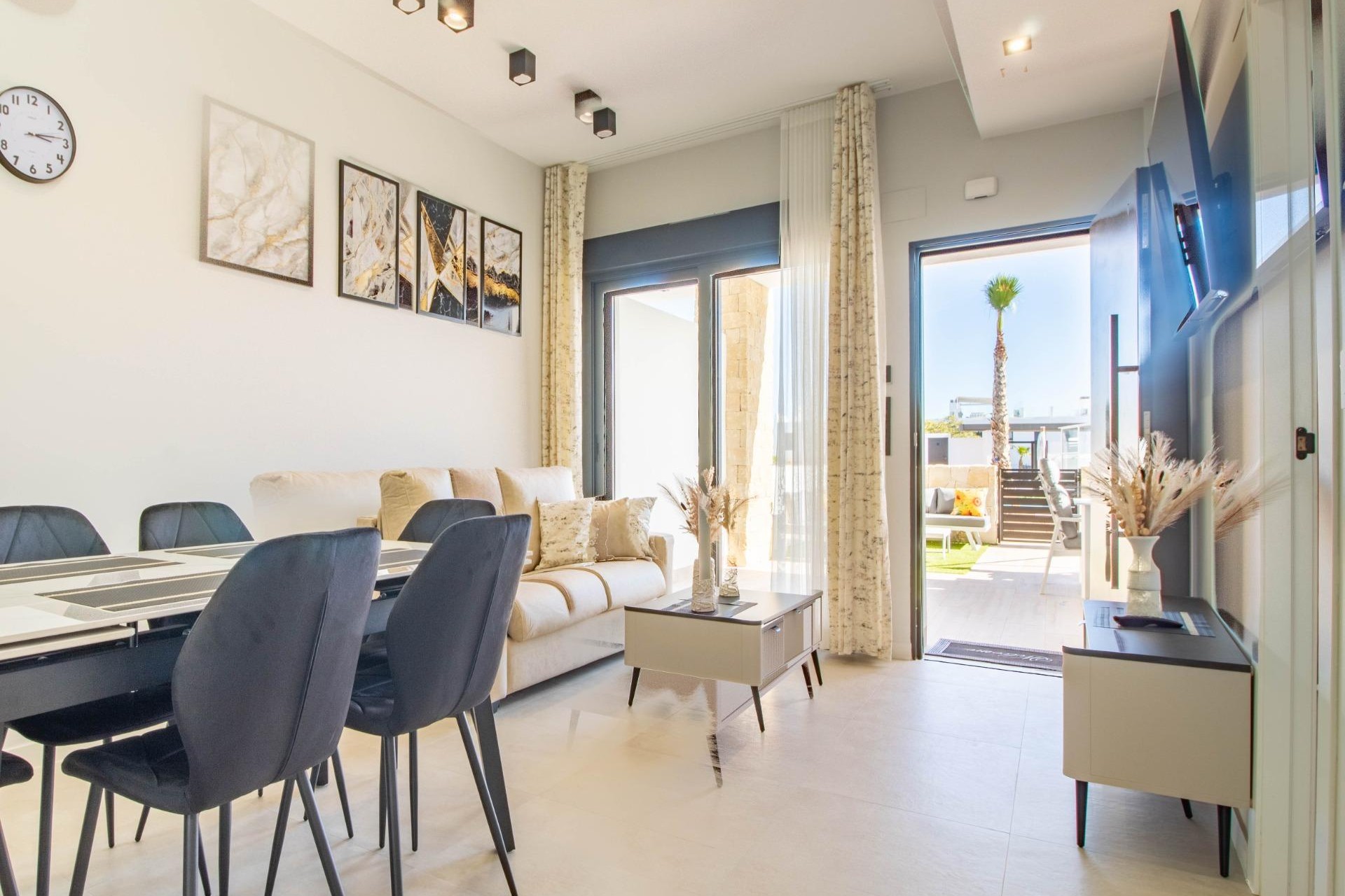 Herverkoop - Appartement -
Orihuela Costa - Punta Prima