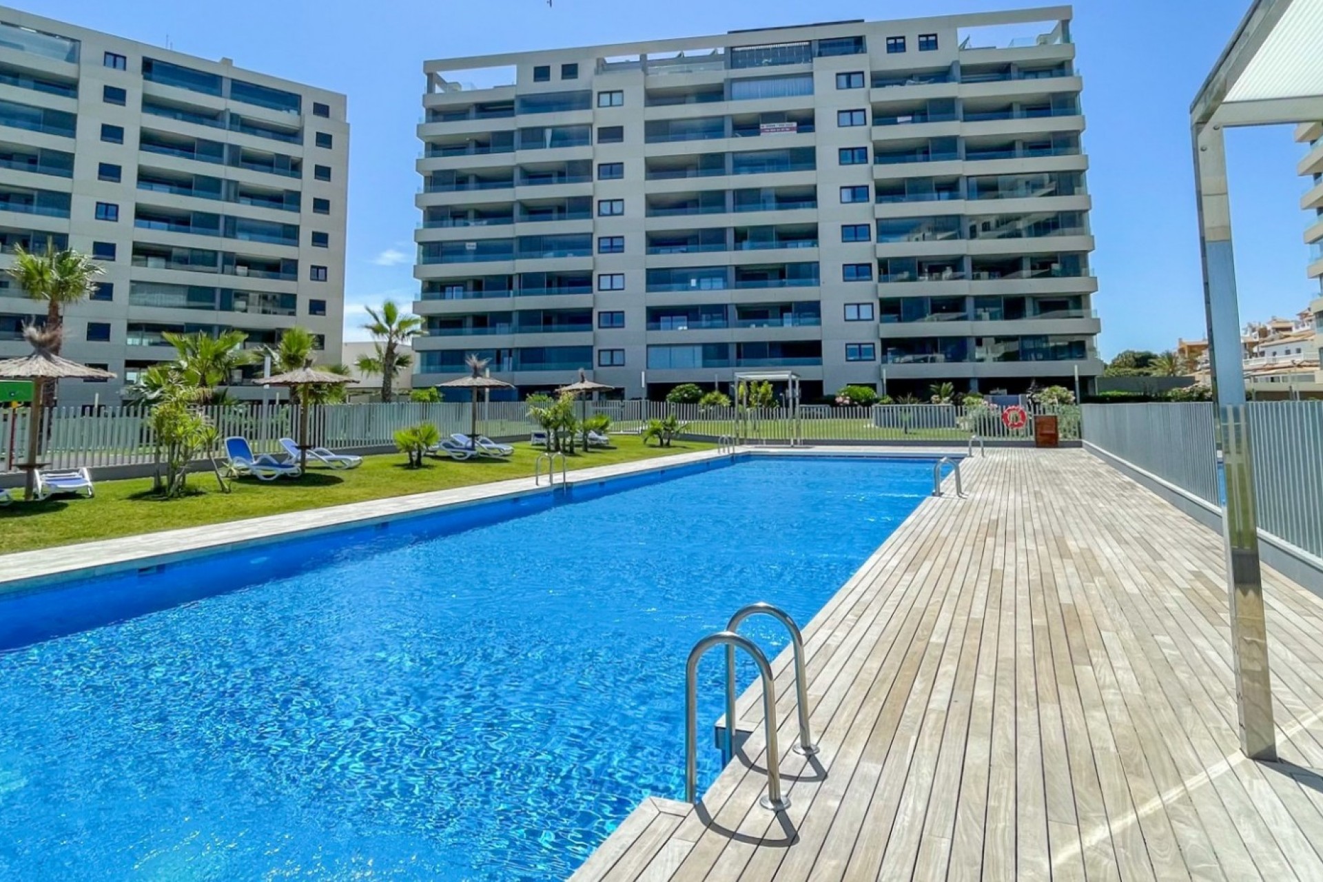 Herverkoop - Appartement -
Orihuela Costa - Punta Prima