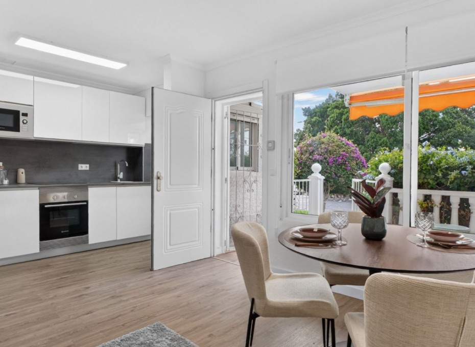 Herverkoop - Appartement -
Orihuela Costa - Villamartín