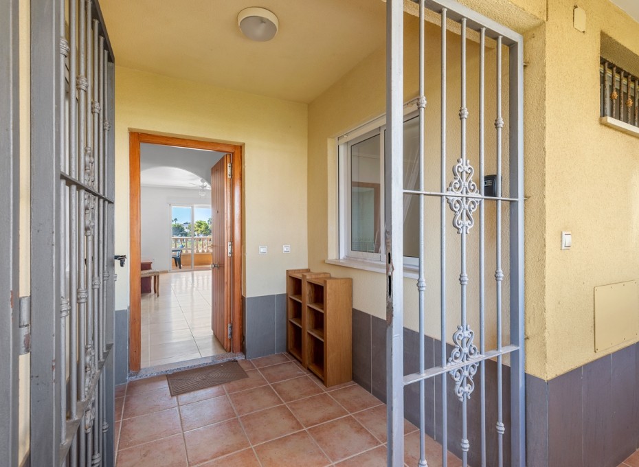 Herverkoop - Appartement -
Orihuela Costa
