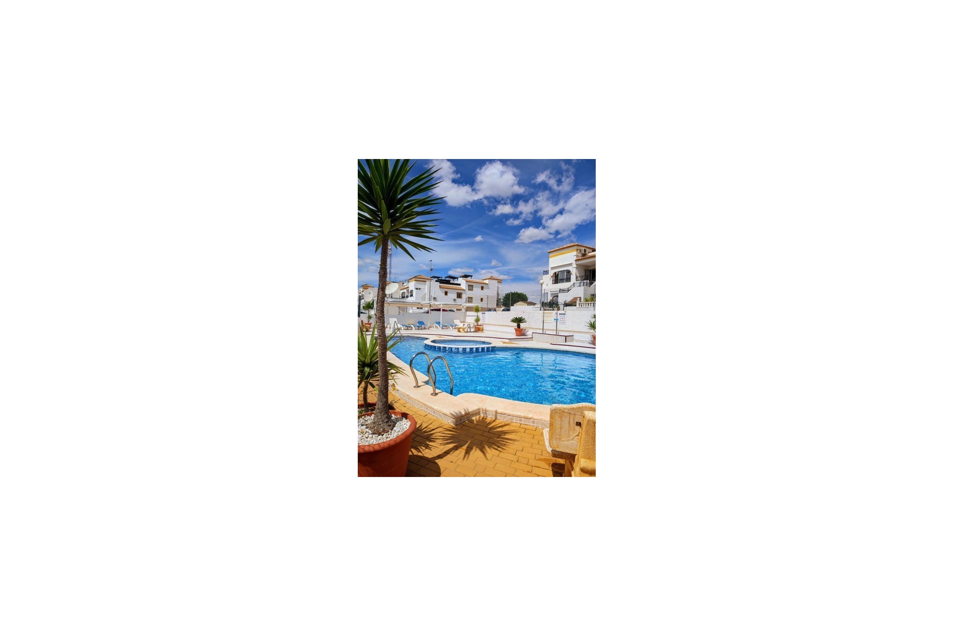 Herverkoop - Appartement -
Orihuela - Entre Naranjos Vistabella