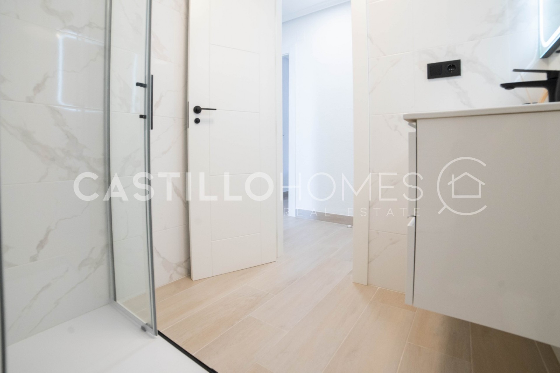 Herverkoop - Appartement -
Torre del moro