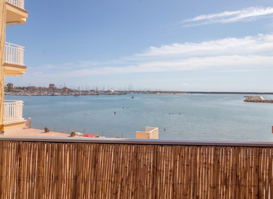 Herverkoop - Appartement -
Torrevieja - Acequion