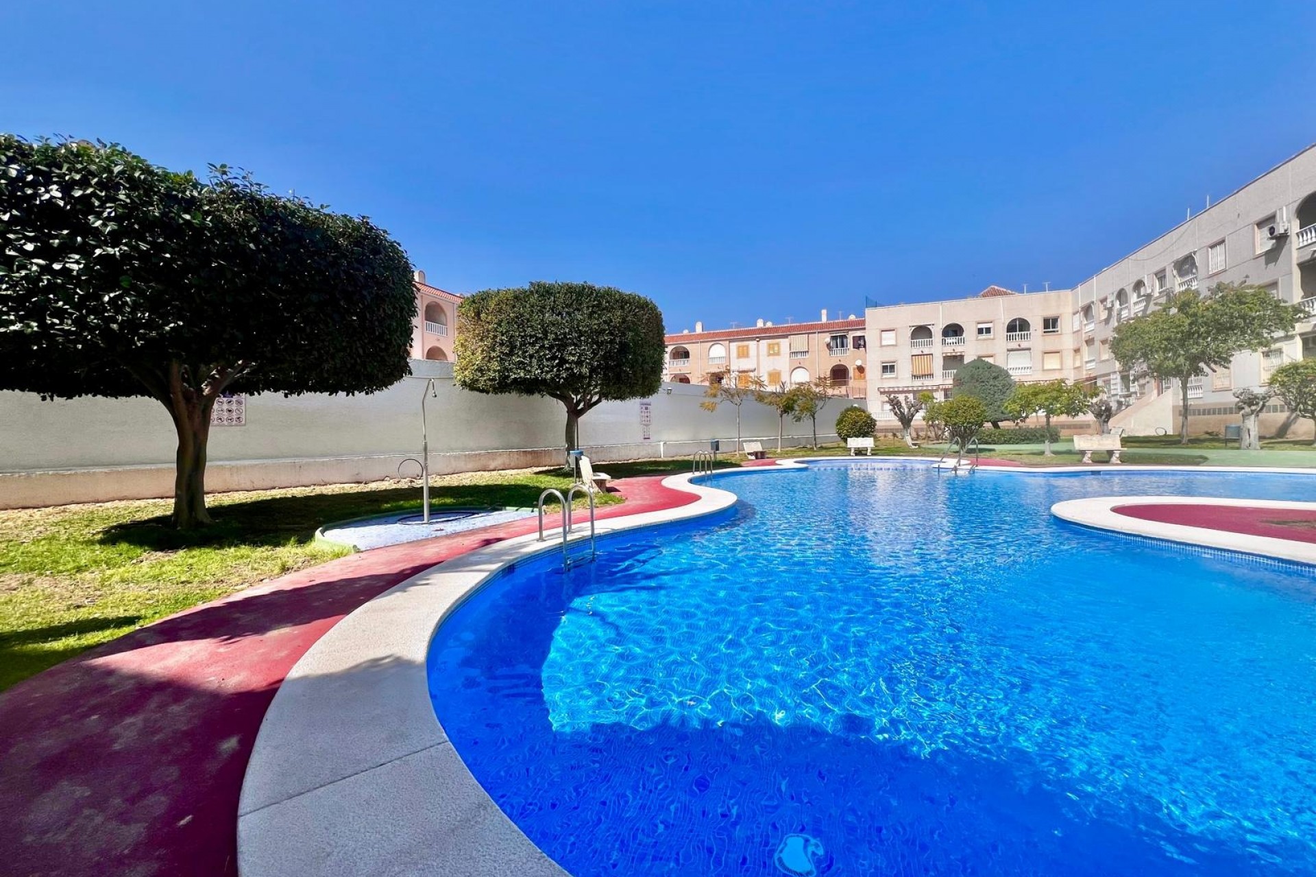 Herverkoop - Appartement -
Torrevieja - Acequion