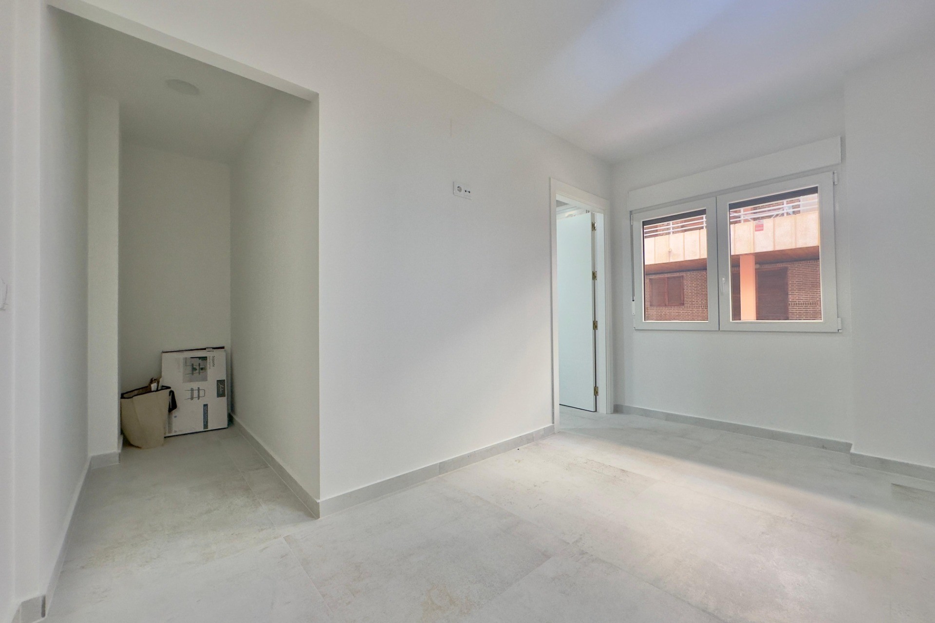 Herverkoop - Appartement -
Torrevieja - Acequion