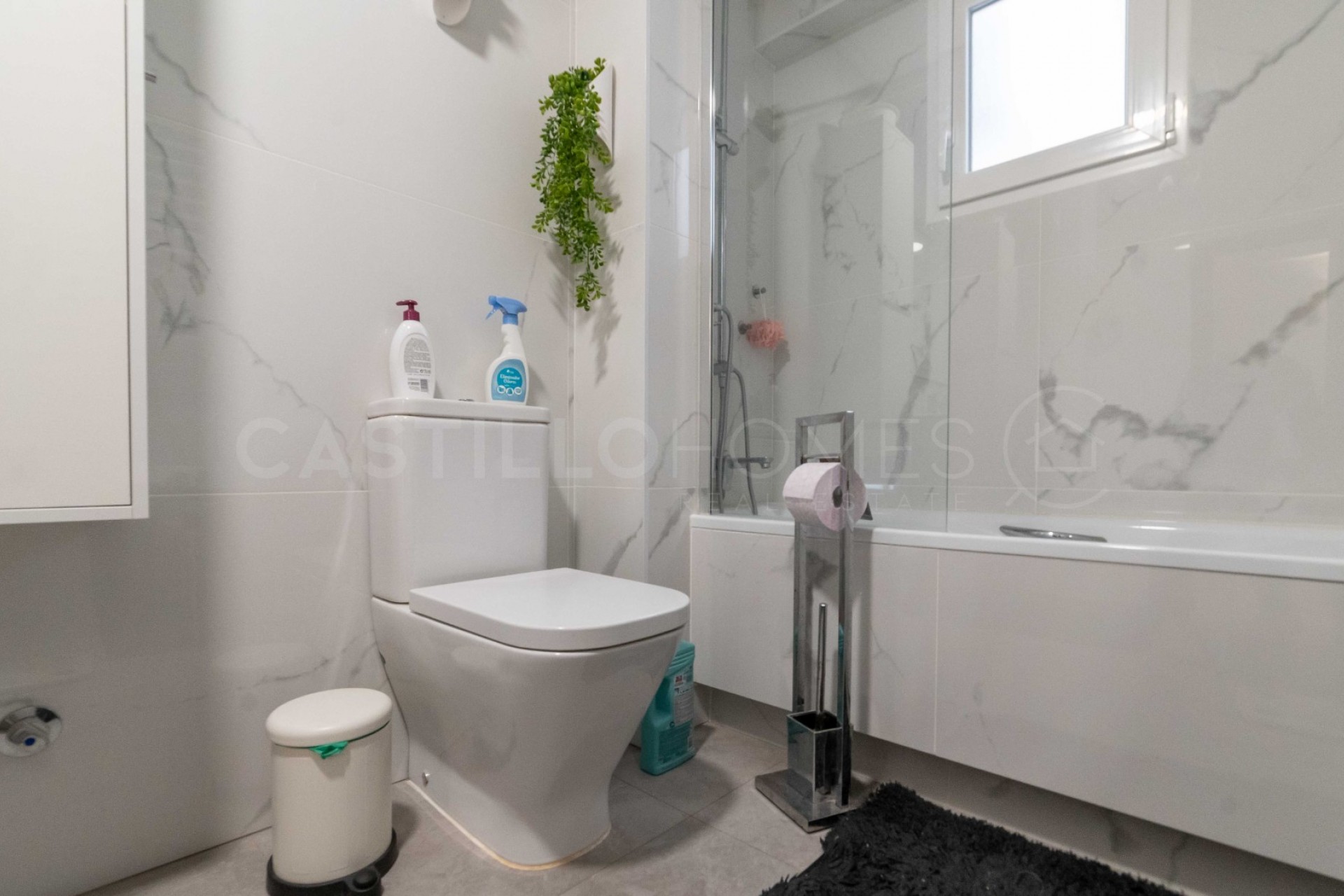 Herverkoop - Appartement -
Torrevieja - Centro