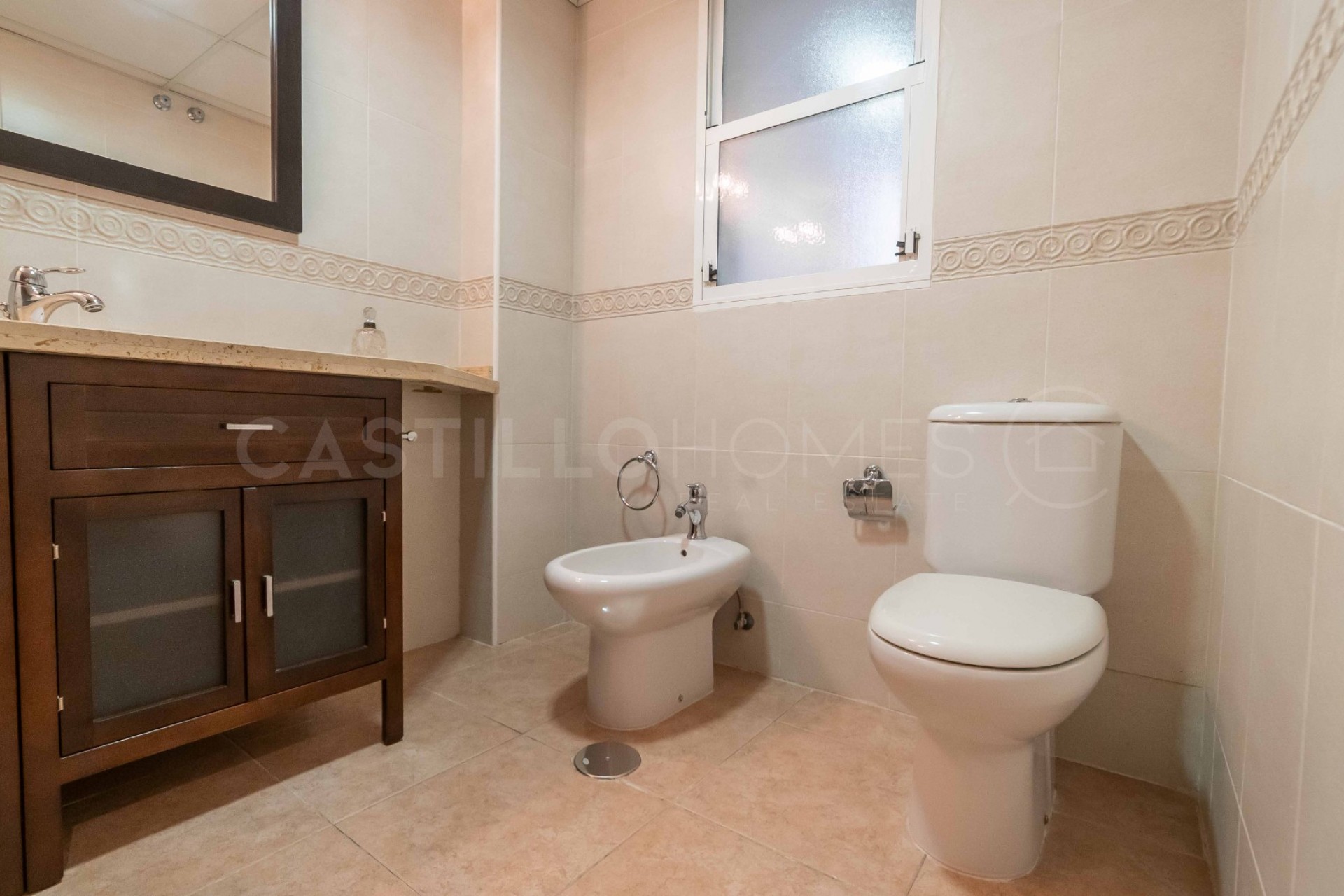 Herverkoop - Appartement -
Torrevieja - Centro
