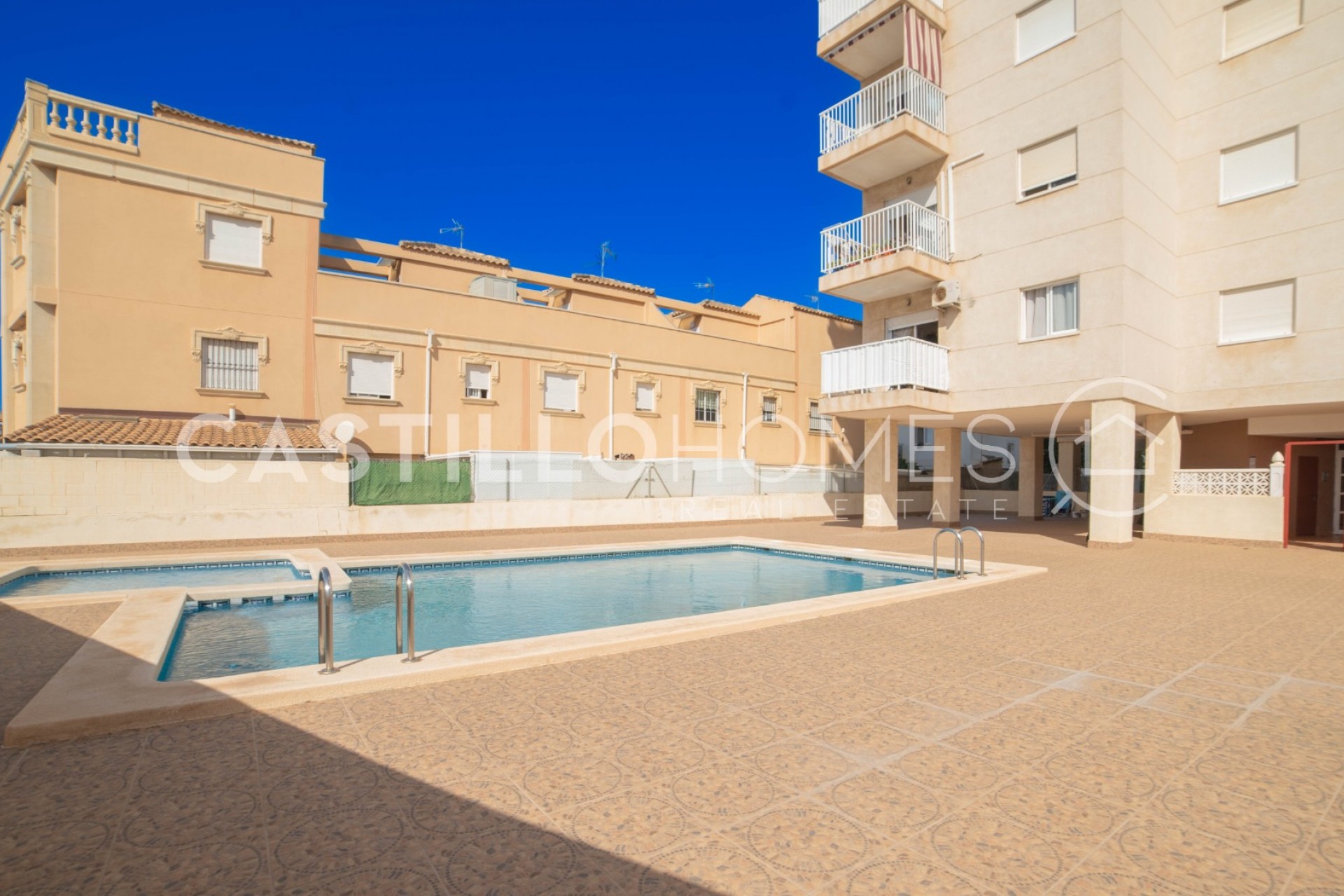 Herverkoop - Appartement -
Torrevieja - Centro