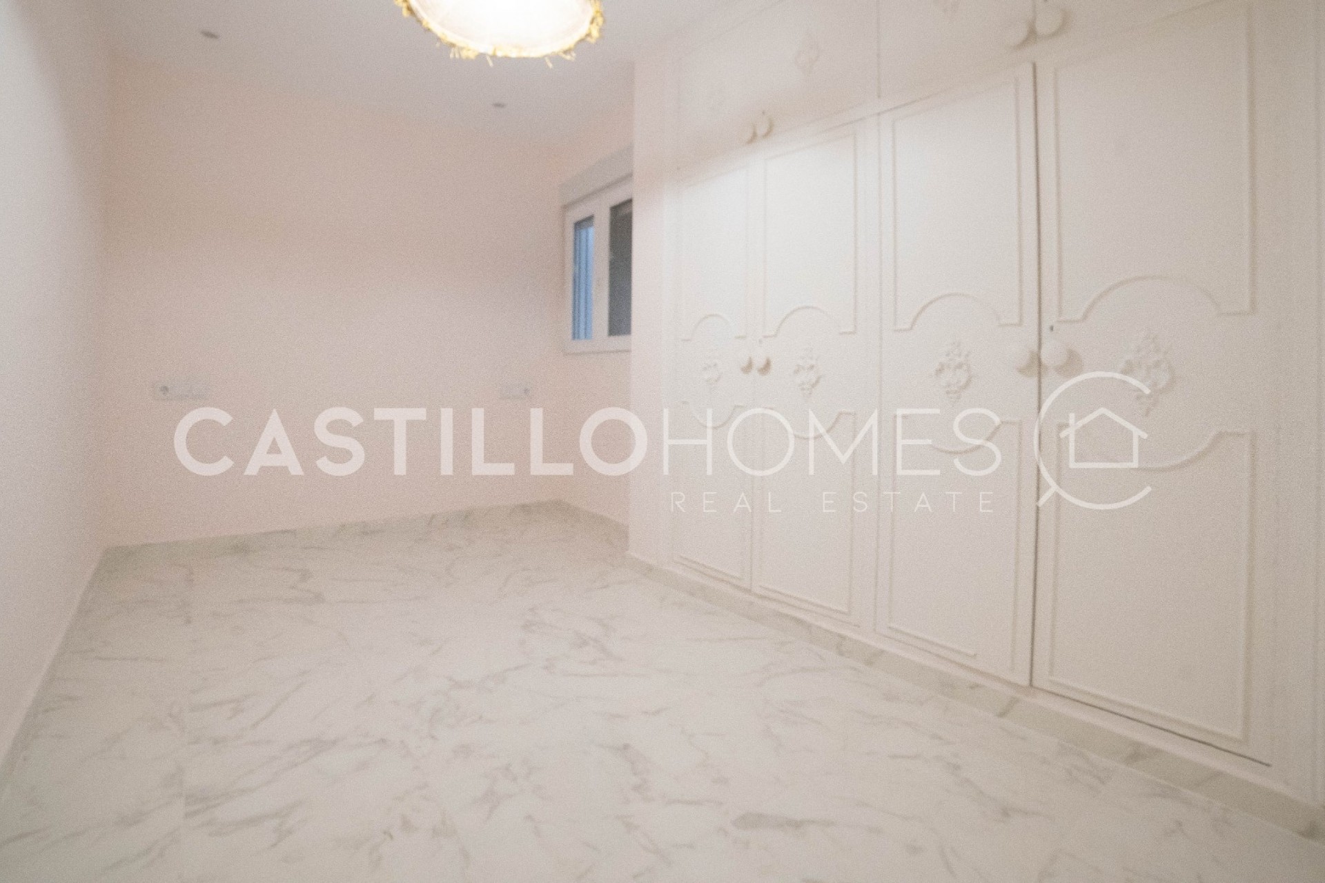 Herverkoop - Appartement -
Torrevieja - Centro