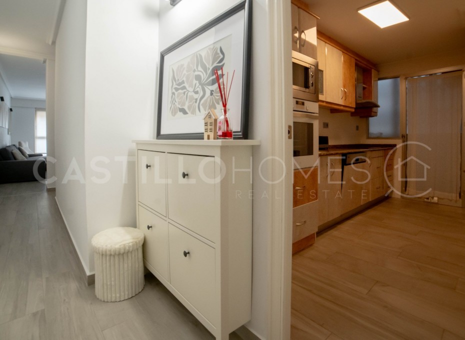 Herverkoop - Appartement -
Torrevieja - Centro