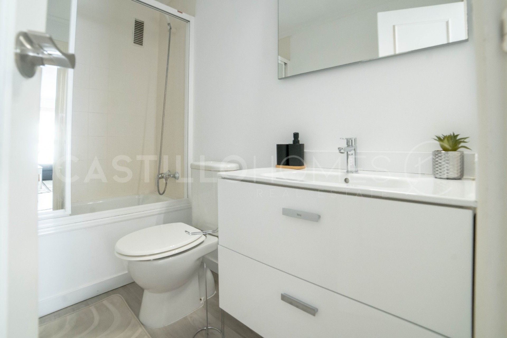 Herverkoop - Appartement -
Torrevieja - Centro