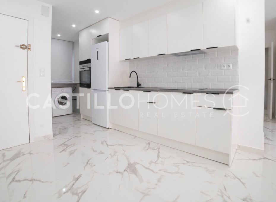 Herverkoop - Appartement -
Torrevieja - Centro