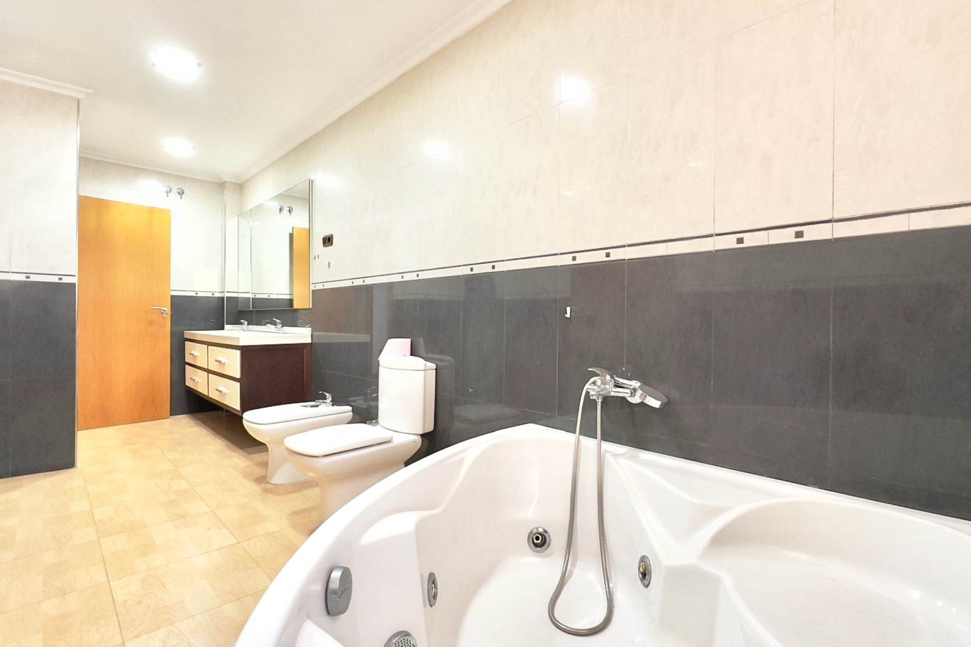 Herverkoop - Appartement -
Torrevieja - Centro