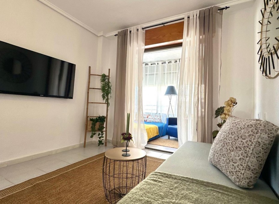 Herverkoop - Appartement -
Torrevieja - El chaparral