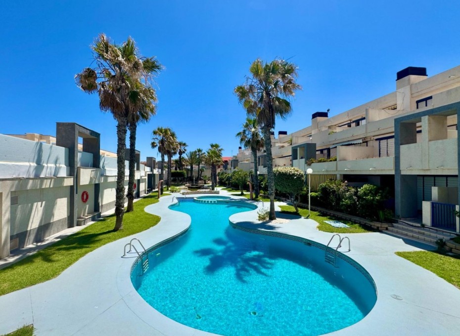 Herverkoop - Appartement -
Torrevieja - La Mata