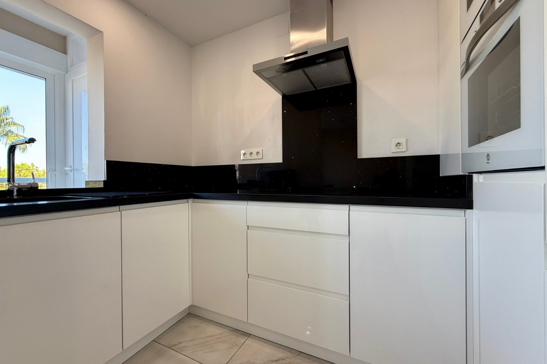 Herverkoop - Appartement -
Torrevieja - Los Balcones