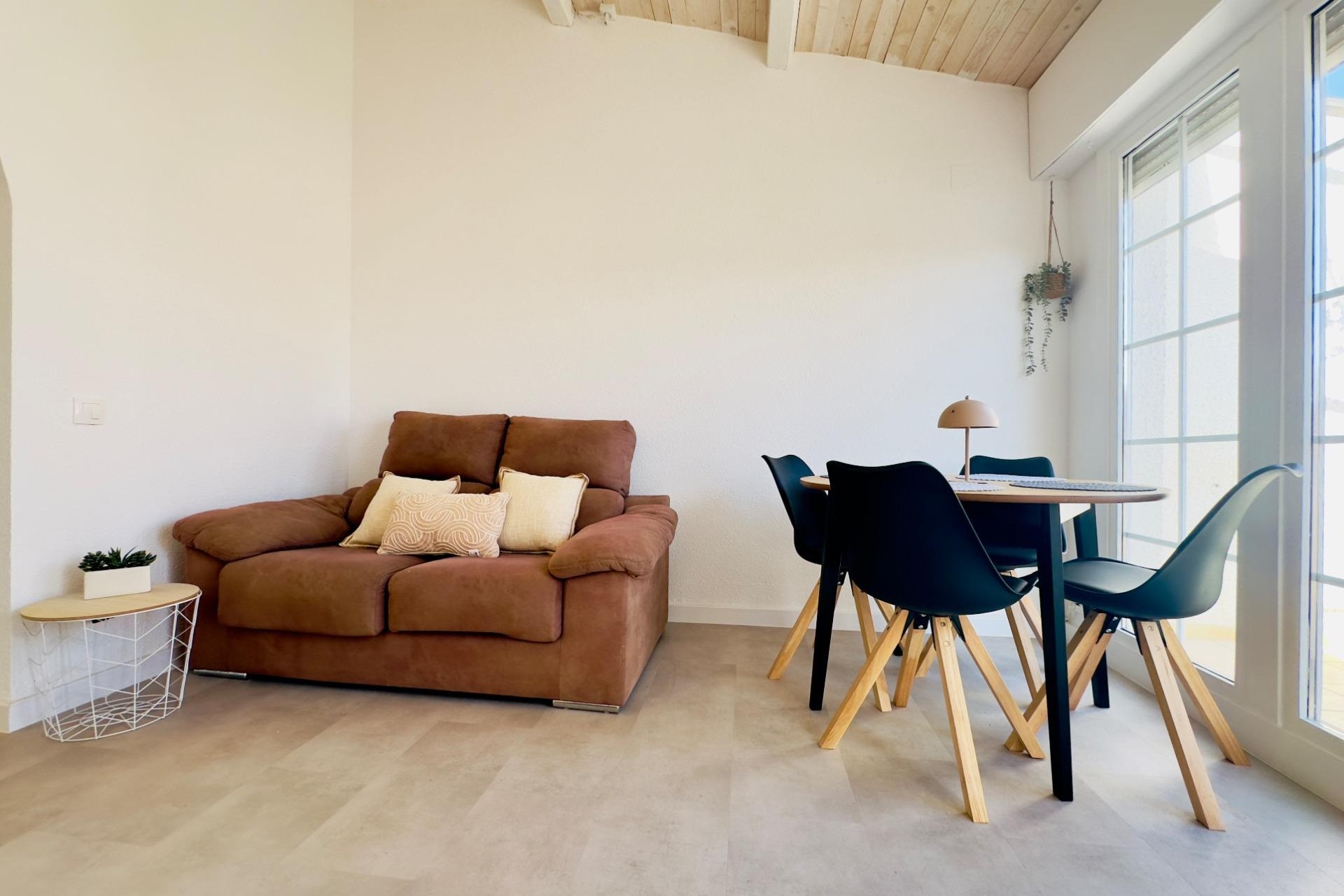 Herverkoop - Appartement -
Torrevieja - Los Frutales