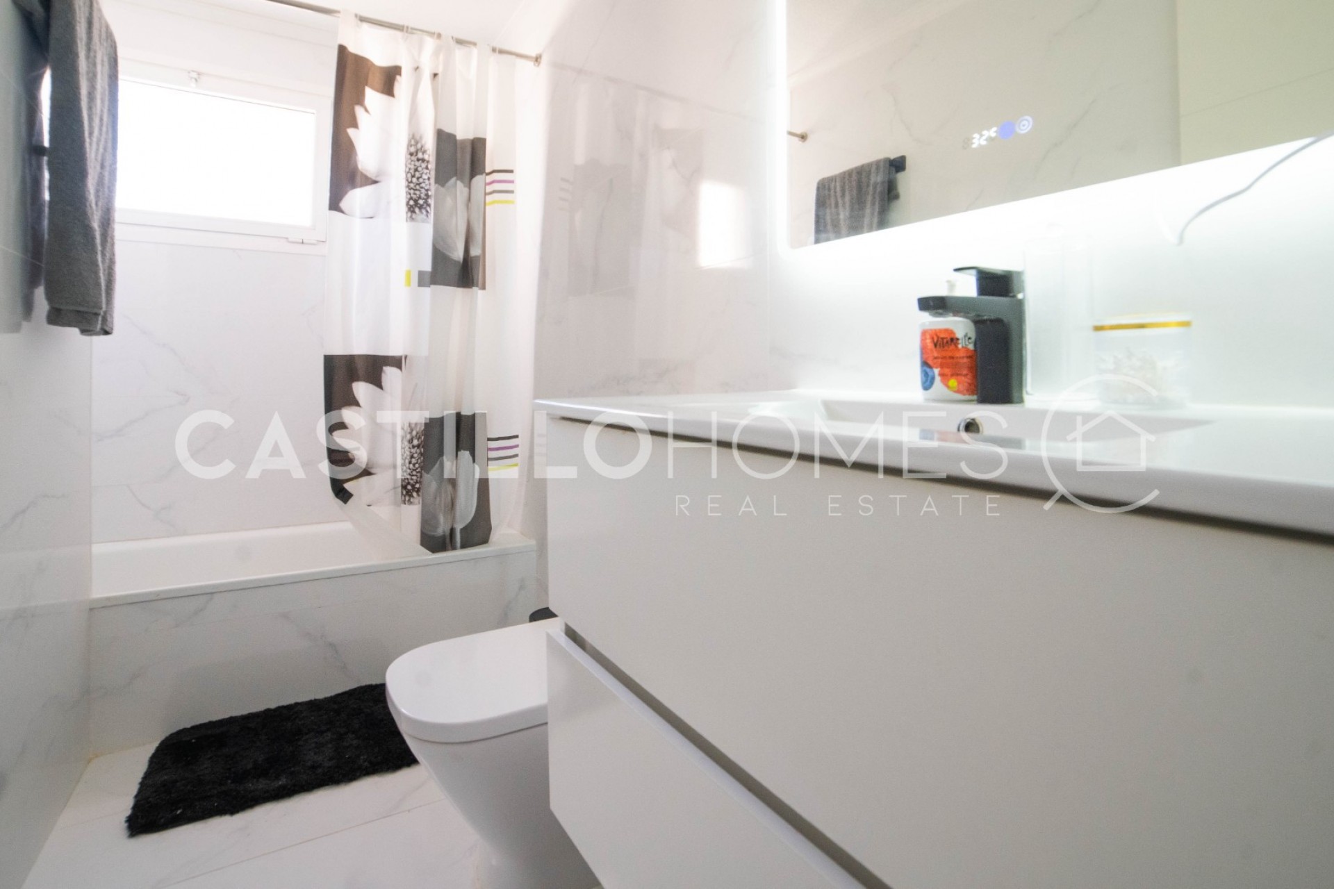 Herverkoop - Appartement -
Torrevieja - Nueva Torrevieja - Aguas Nuevas