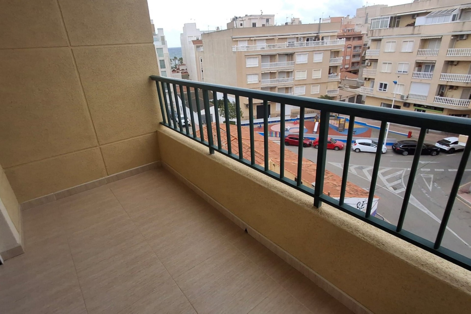 Herverkoop - Appartement -
Torrevieja - Playa de la mata