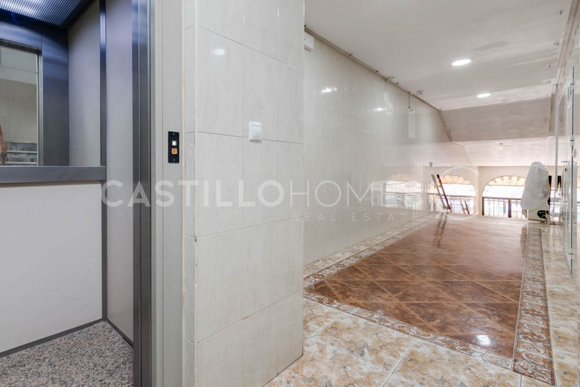 Herverkoop - Appartement -
Torrevieja - Playa de los Locos