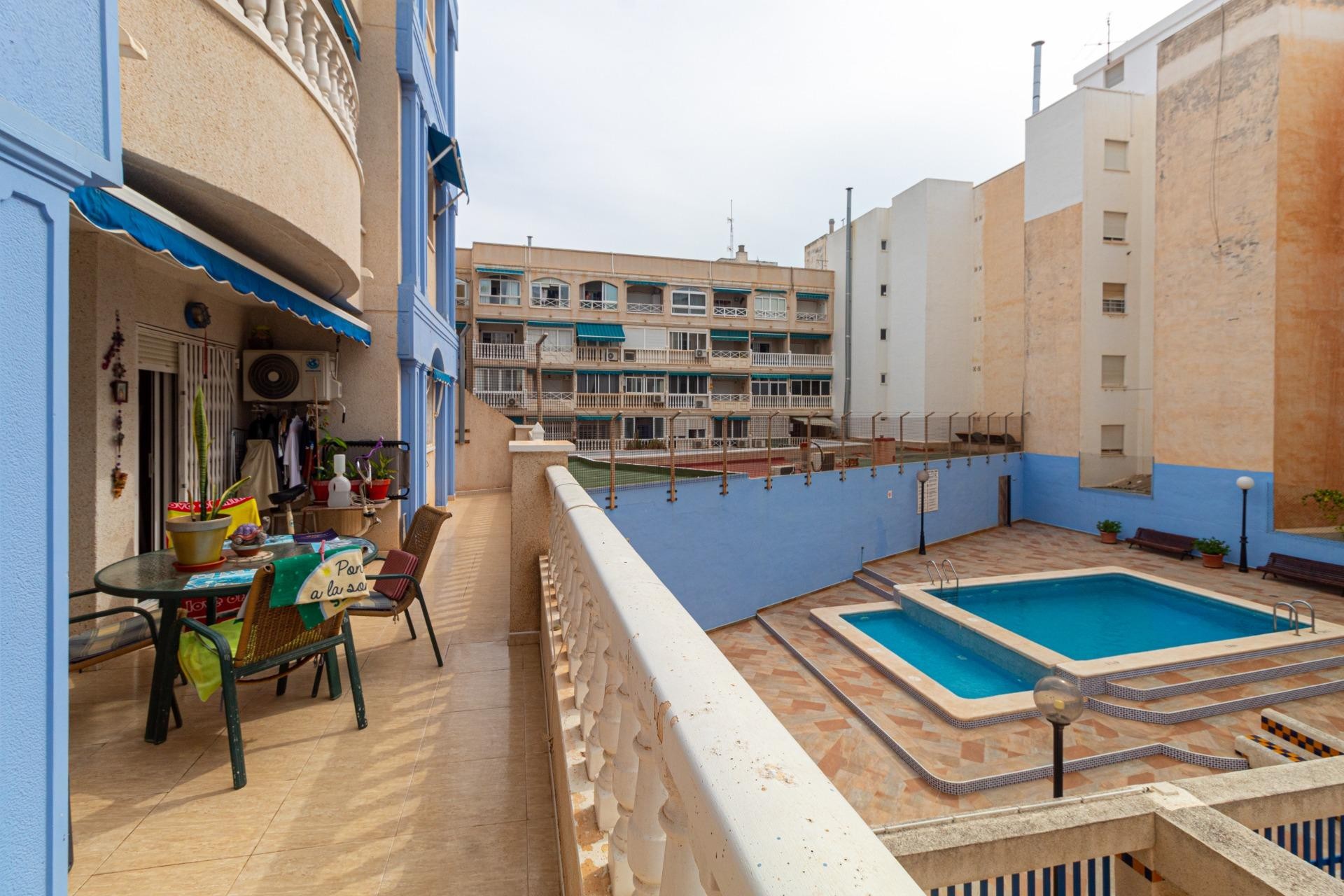 Herverkoop - Appartement -
Torrevieja - Playa de los locos