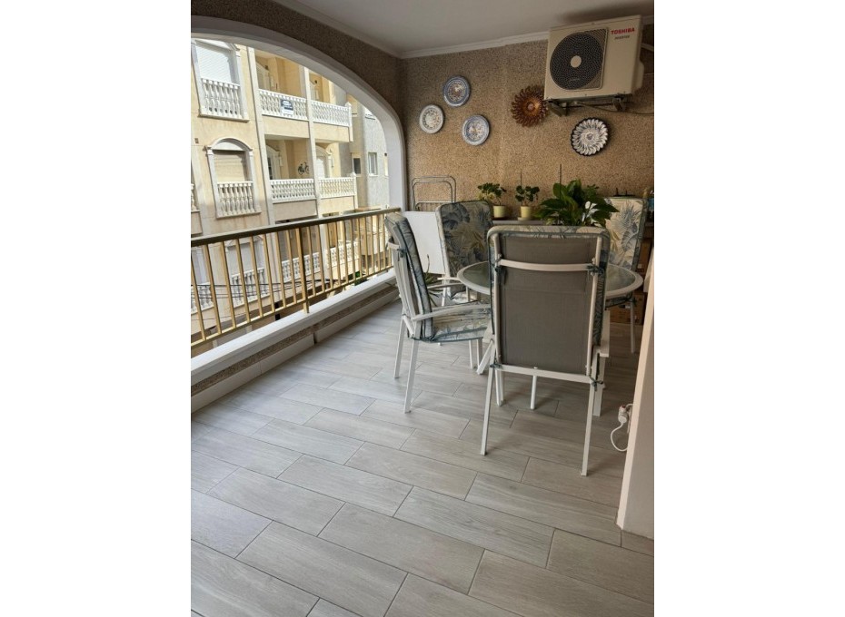 Herverkoop - Appartement -
Torrevieja - Playa de los Locos