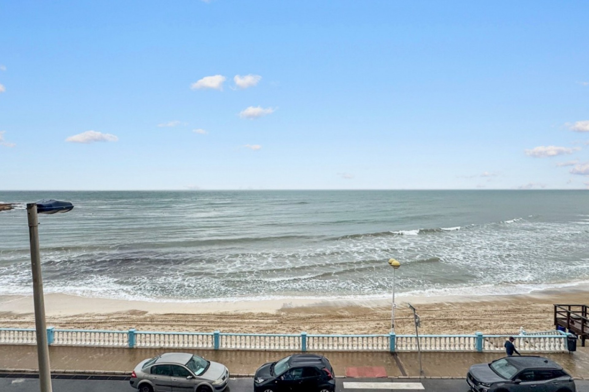 Herverkoop - Appartement -
Torrevieja - Playa de los Locos