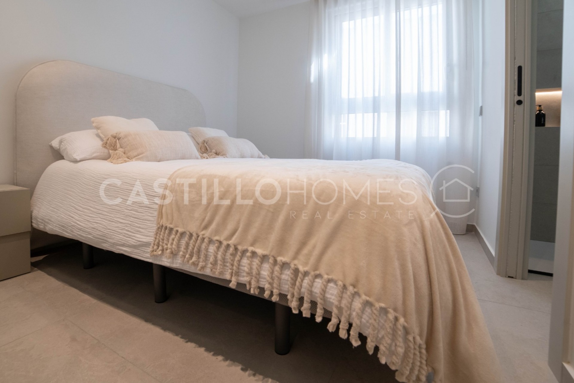 Herverkoop - Appartement -
Torrevieja - Playa del Acequión