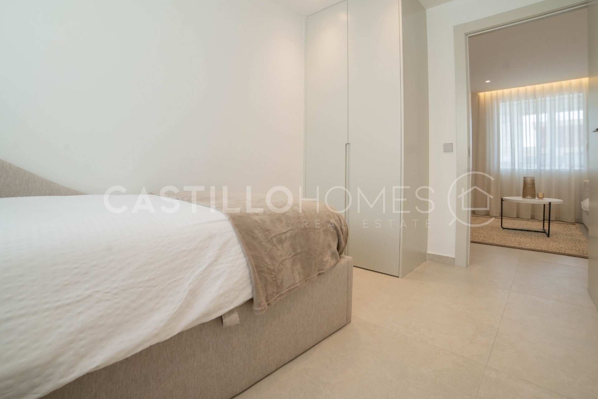 Herverkoop - Appartement -
Torrevieja - Playa del Acequión