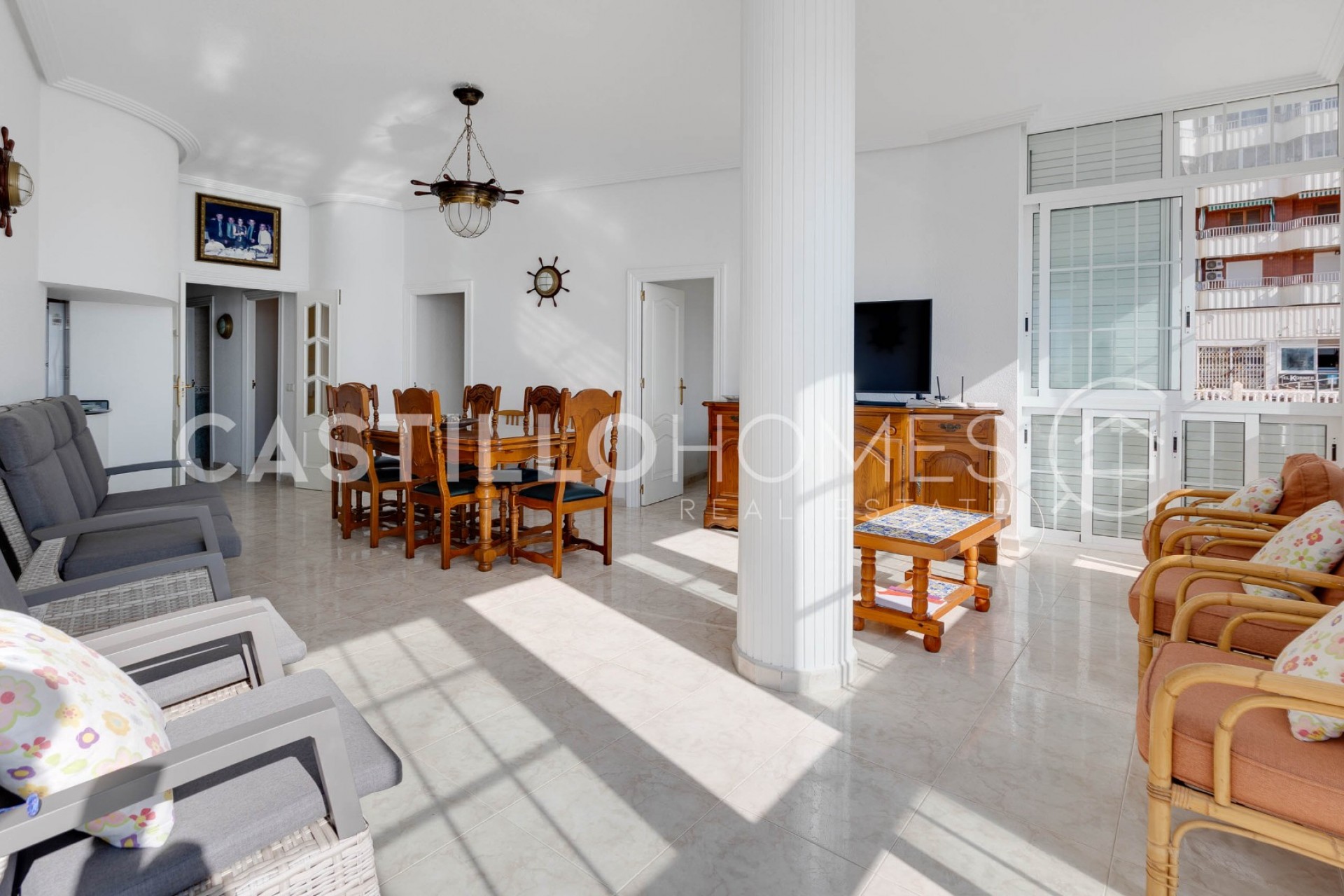 Herverkoop - Appartement -
Torrevieja - Playa del Acequión