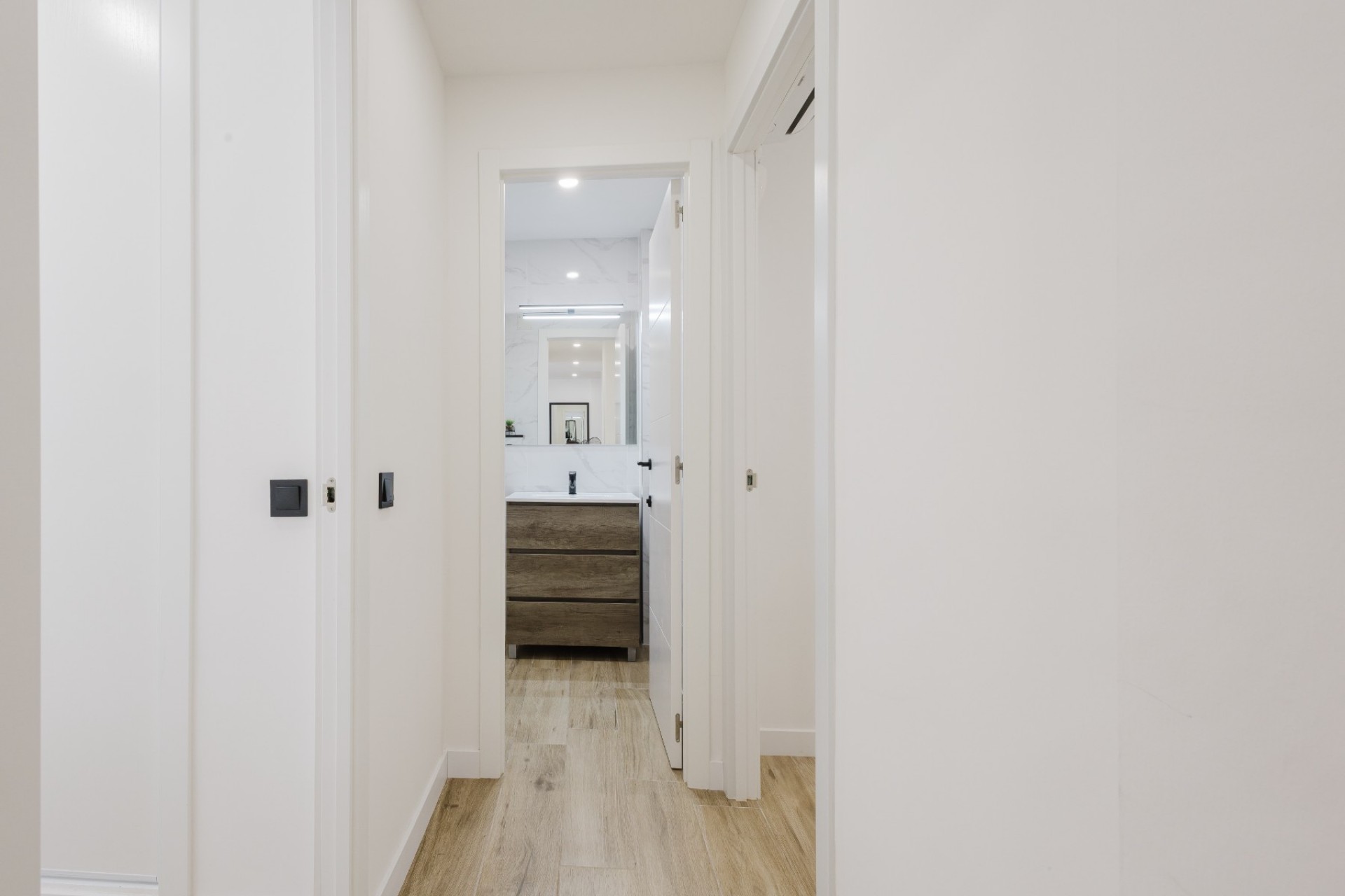 Herverkoop - Appartement -
Torrevieja - Playa del Acequión