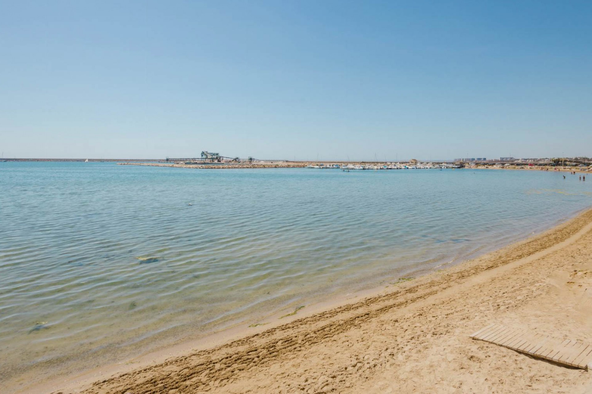 Herverkoop - Appartement -
Torrevieja - Playa del Acequión