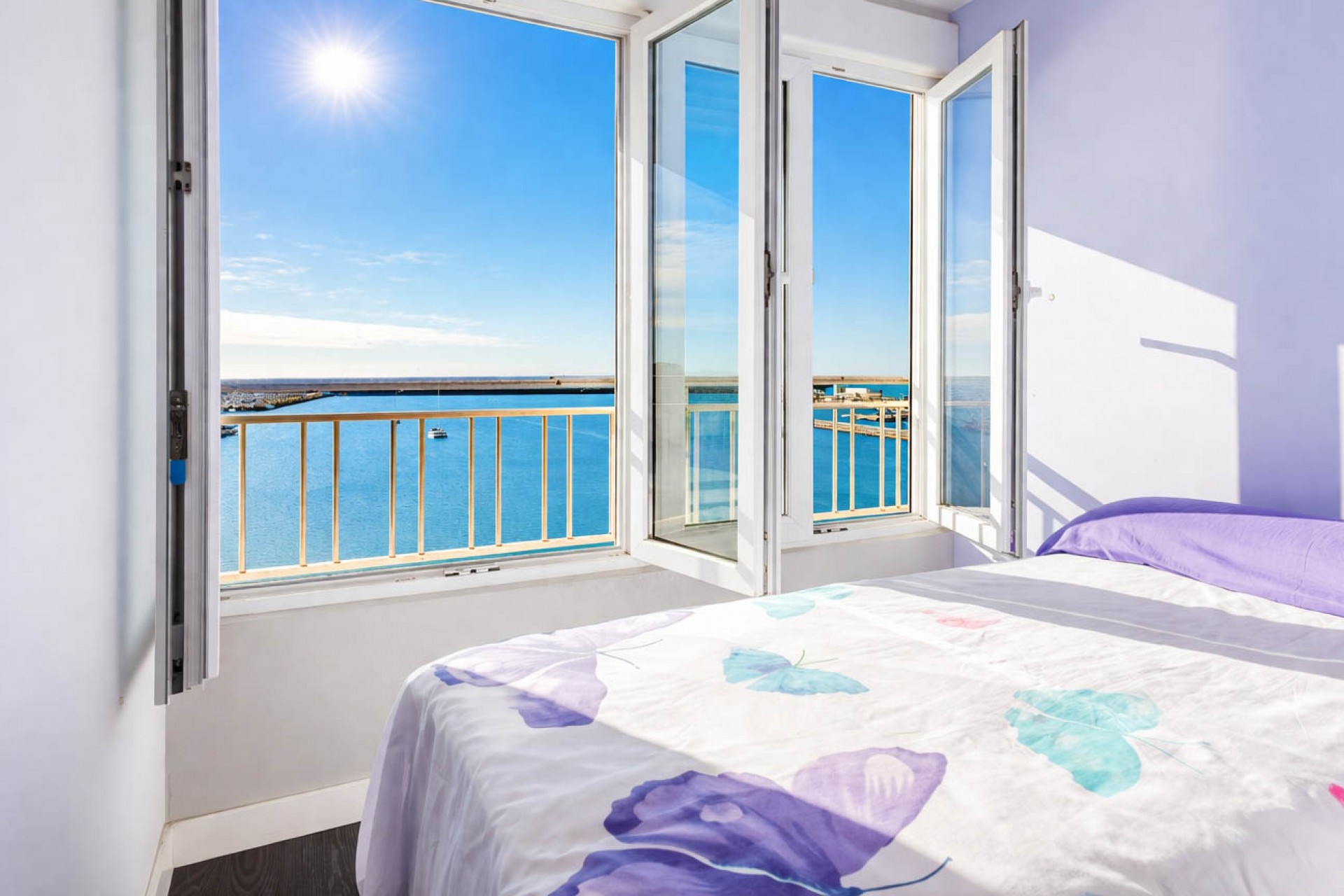 Herverkoop - Appartement -
Torrevieja - Playa del Acequión