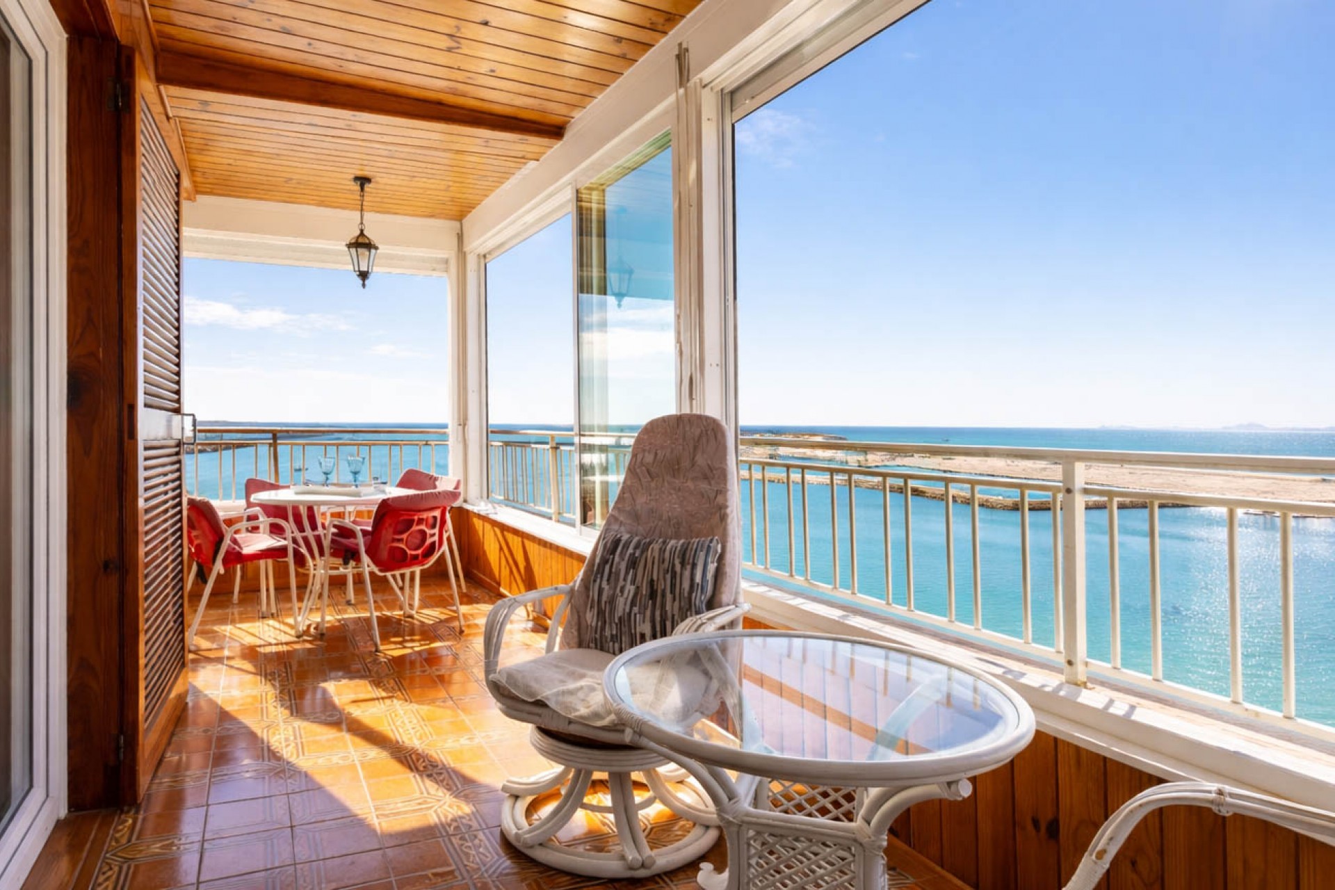 Herverkoop - Appartement -
Torrevieja - Playa del Acequión