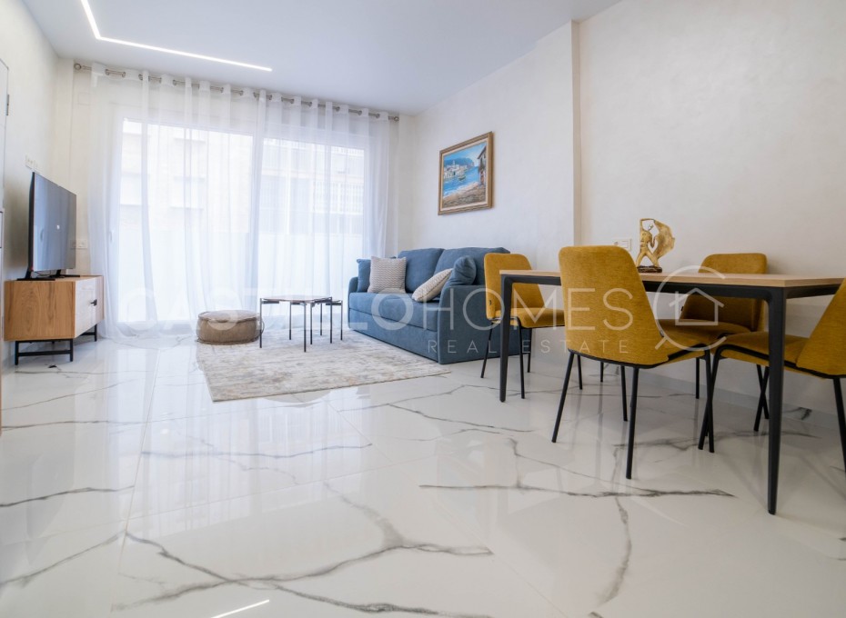 Herverkoop - Appartement -
Torrevieja - Playa del Cura