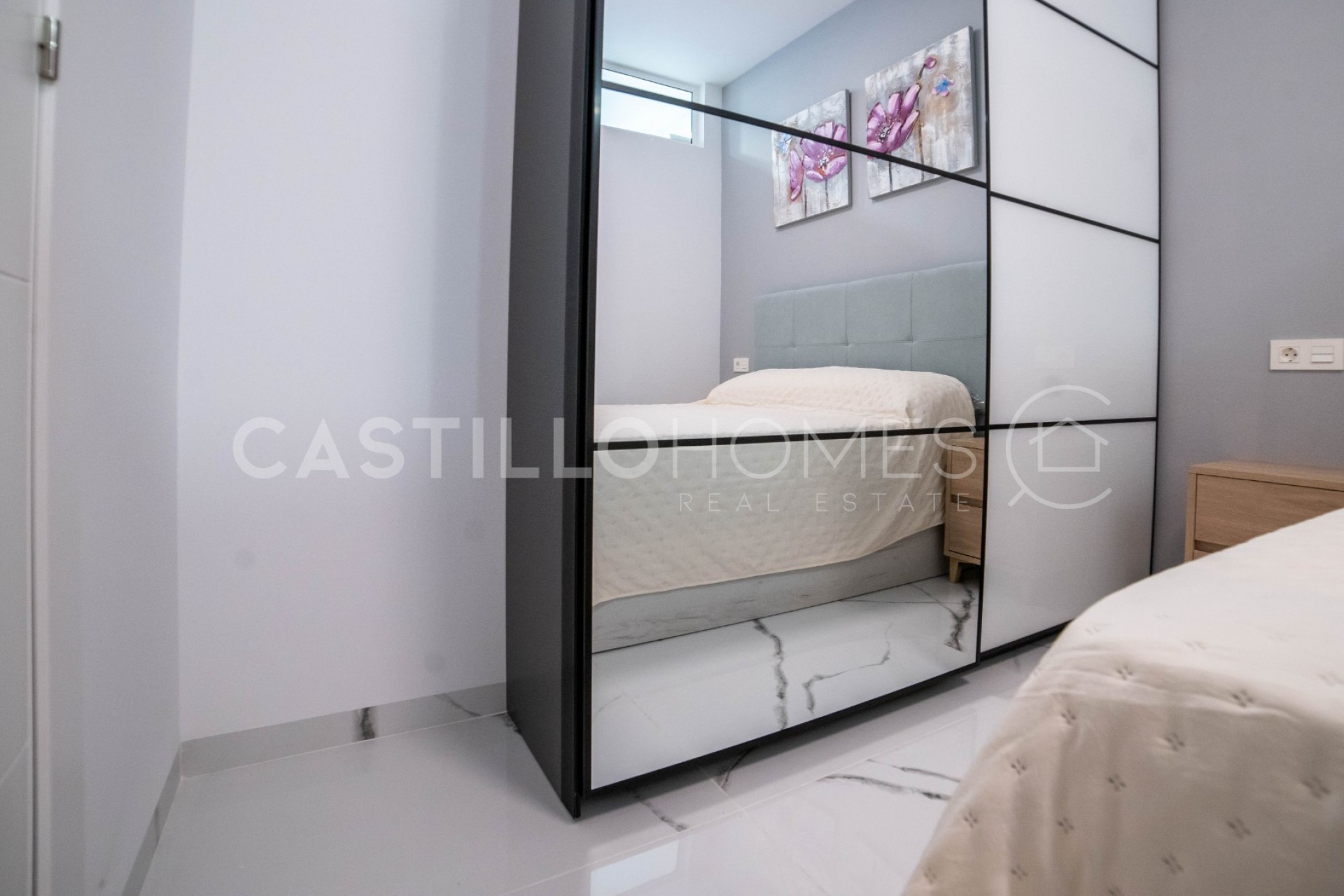 Herverkoop - Appartement -
Torrevieja - Playa del Cura