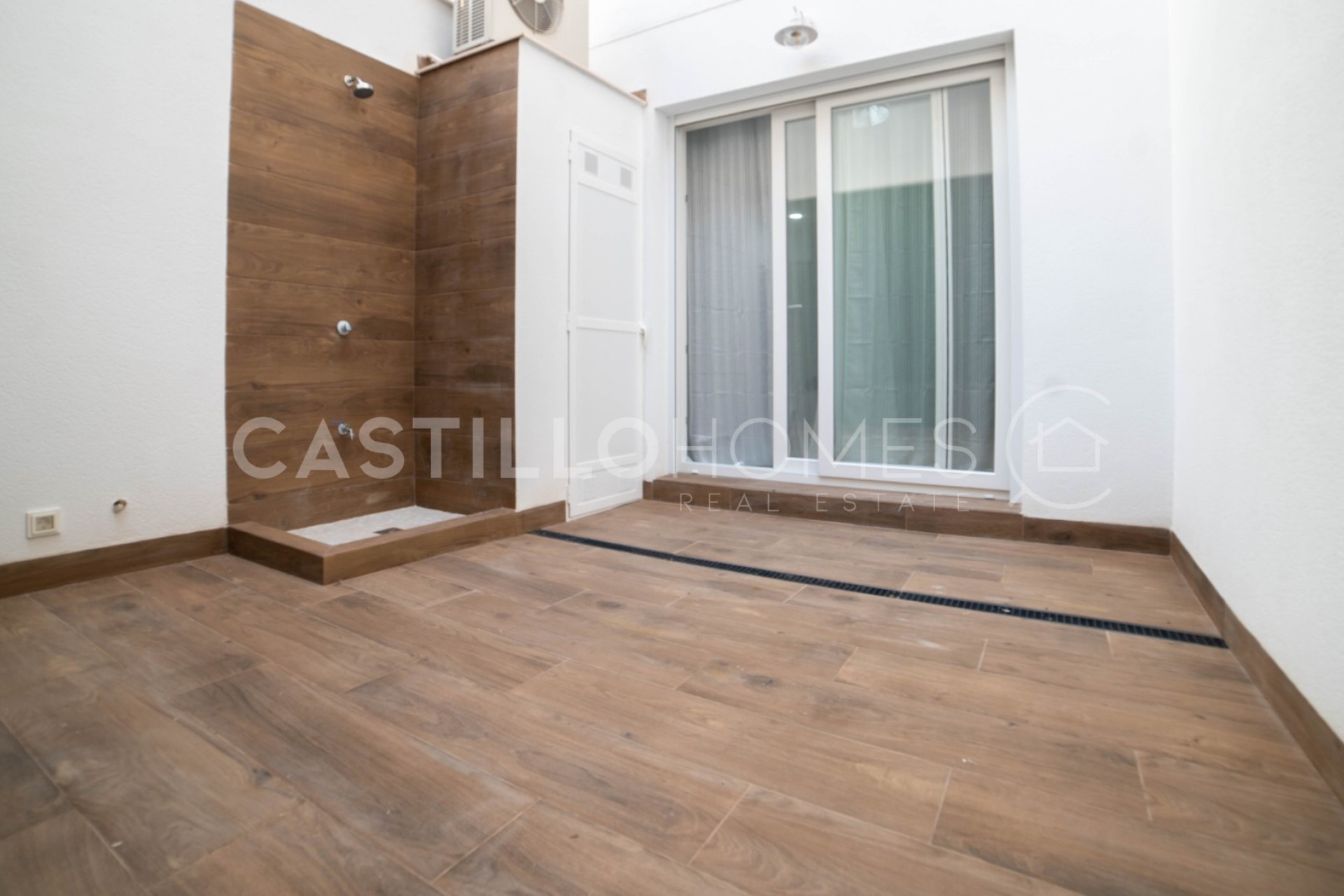 Herverkoop - Appartement -
Torrevieja - Playa del Cura