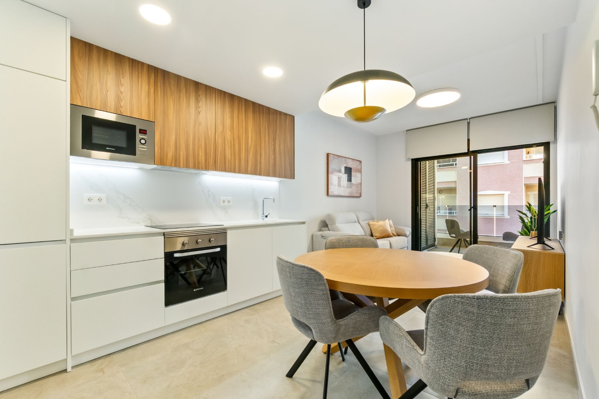 Herverkoop - Appartement -
Torrevieja - Playa del Cura