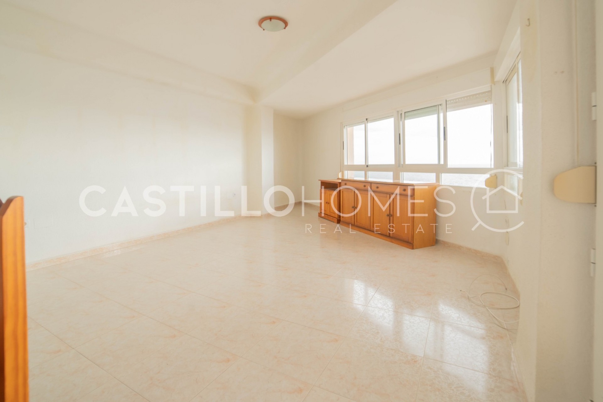 Herverkoop - Appartement -
Torrevieja - Playa del Cura