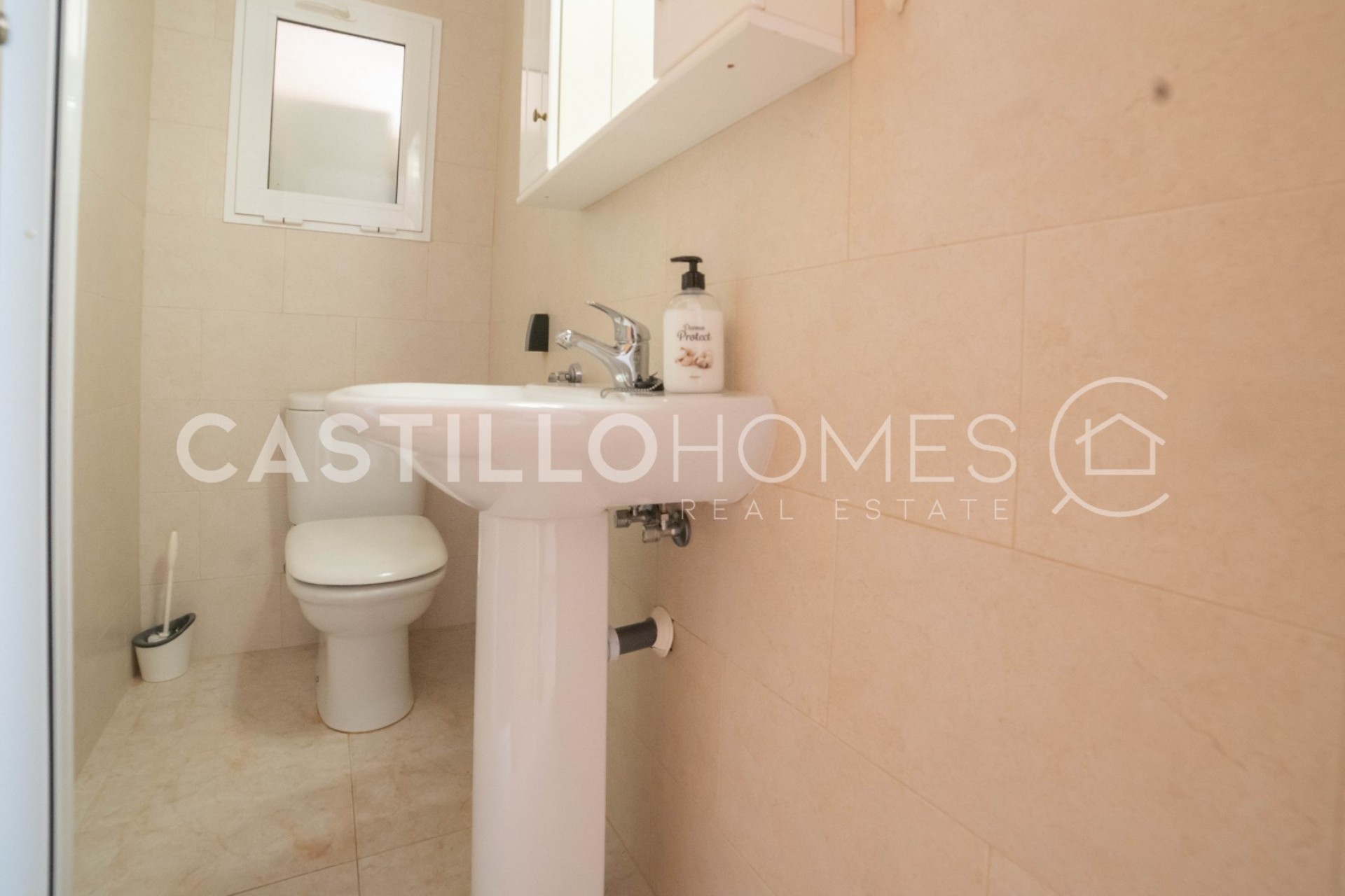 Herverkoop - Appartement -
Torrevieja - Playa del Cura