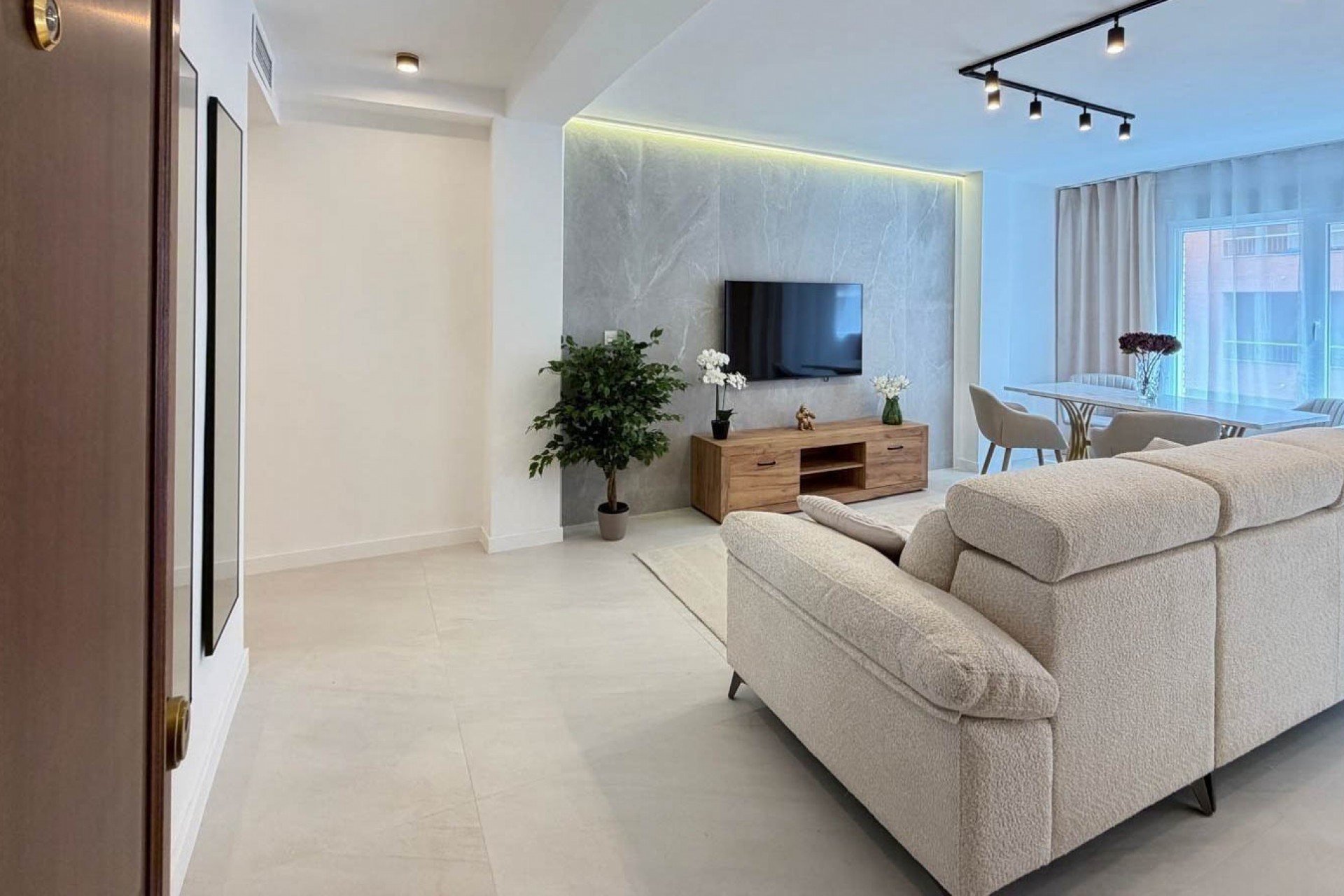 Herverkoop - Appartement -
Torrevieja - Playa del Cura