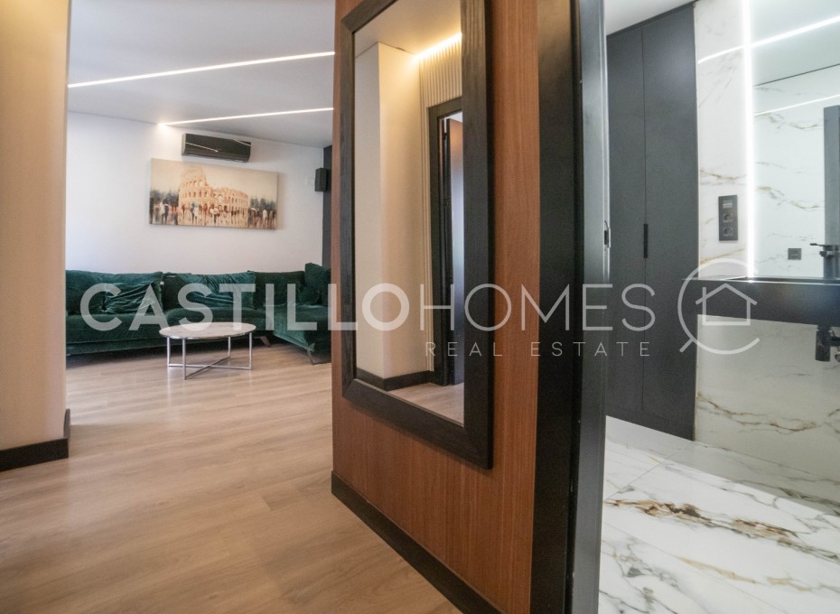Herverkoop - Appartement -
Torrevieja - Playa del Cura